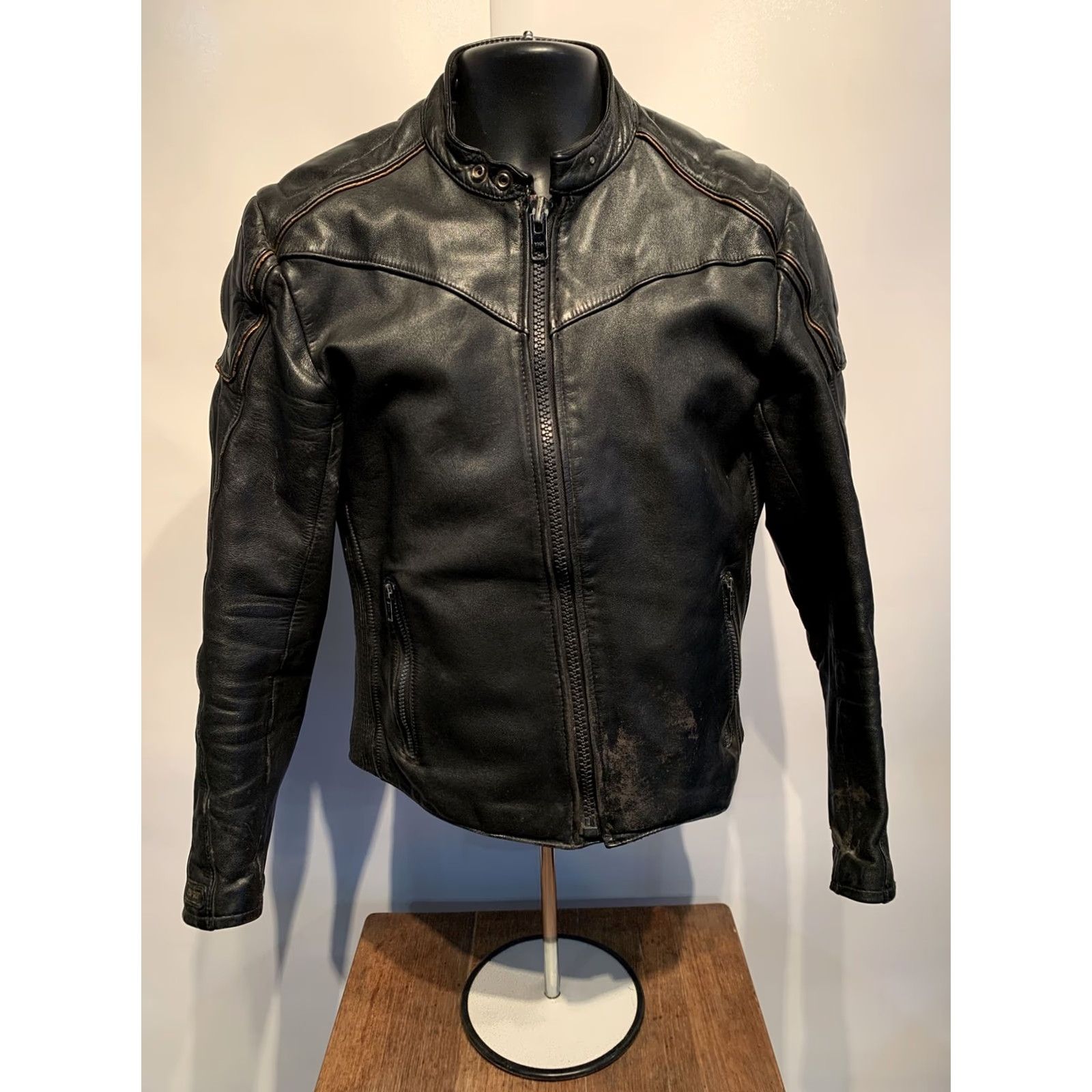 ESPIRIT VINTAGE Espirit Motorcycle Jacket Cafe Racer Mens 40 Leather Padded Quilted Black Coat Size US XXS / EU 40 - 2 Thumbnail