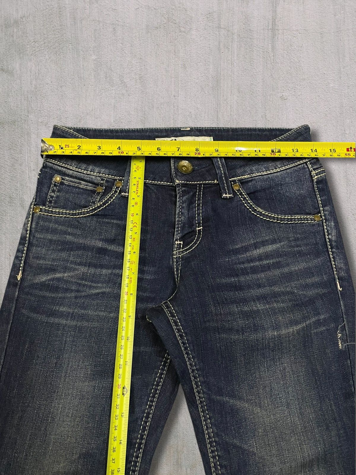Japanese Brand Vintage Japanese Y2K Women’s Low Rise Bootcut Dark Jeans Size 28" / US 6 / IT 42 - 13 Thumbnail