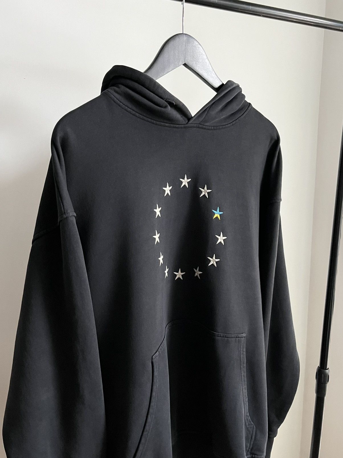 Other Souvenir Official x Dust 2022 limited edition Ukraine hoodie Size US L / EU 52-54 / 3 - 4 Thumbnail