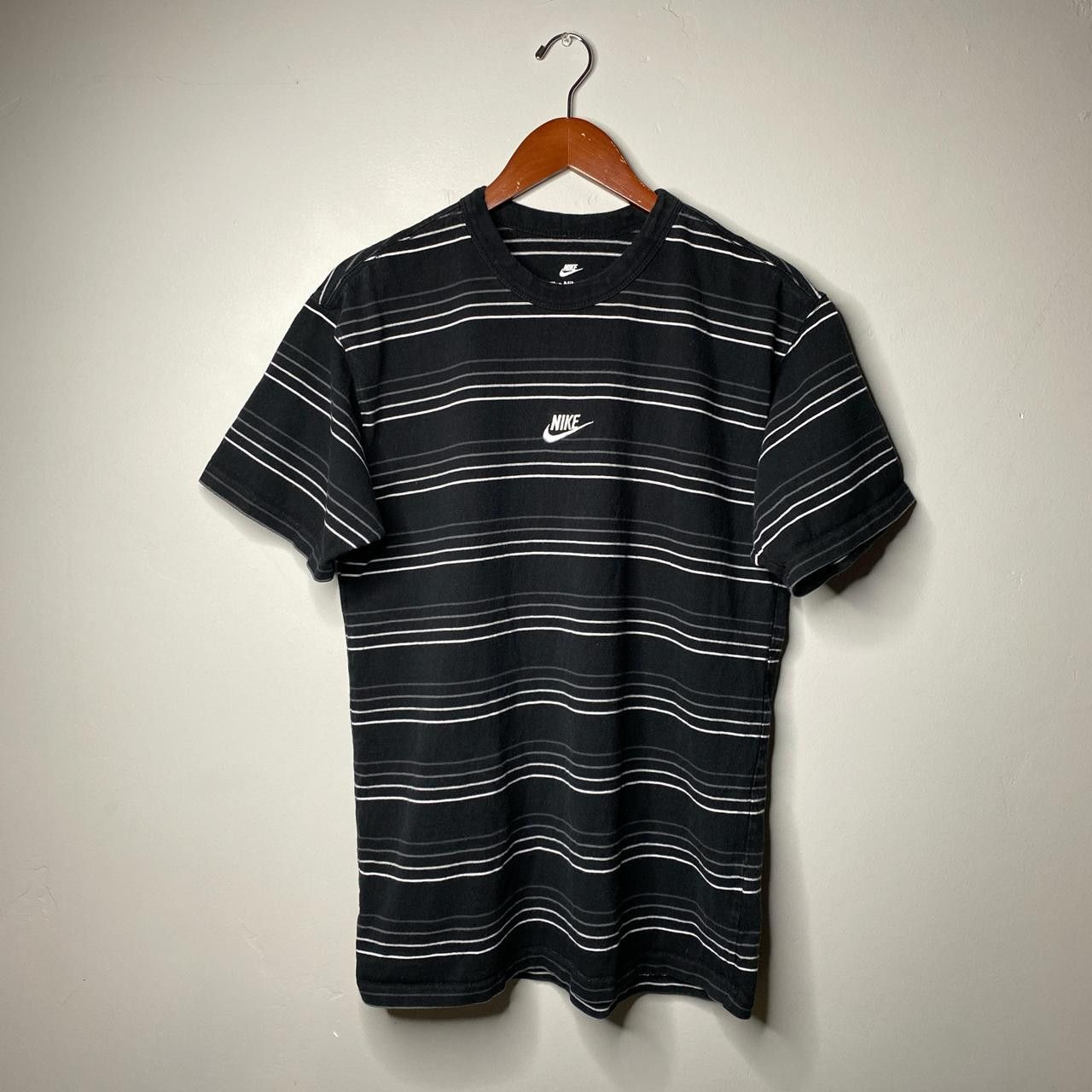 トップス OFF-WHITE / Nike Spray Dot T-shirt Black Brand New Nike Off-White Nike Spray Dot T-shirt CU2477-010