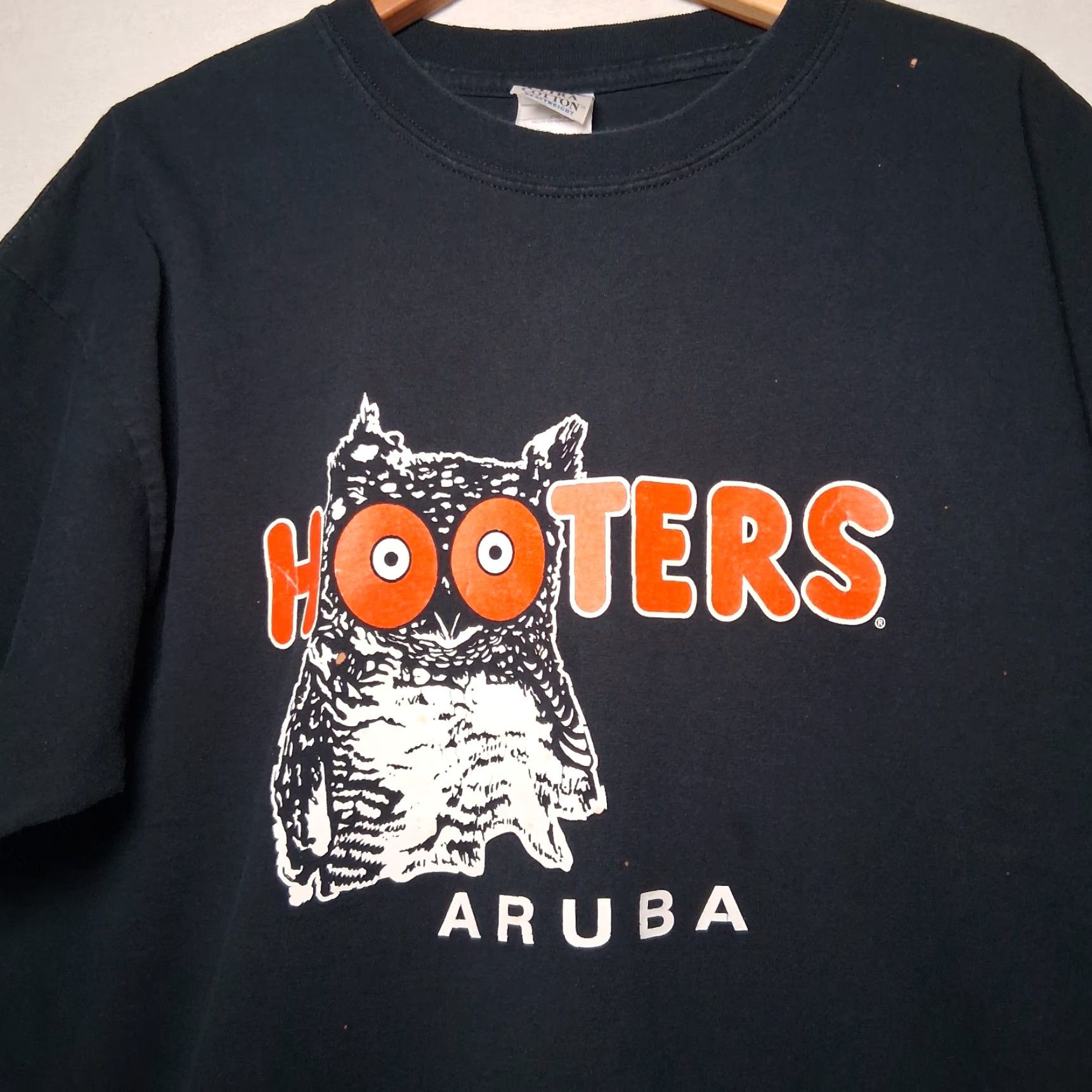 Gildan Hooters Aruba Shirt Men XL Black Bar Restaurant Graphic T Size US XL / EU 56 / 4 - 2 Thumbnail