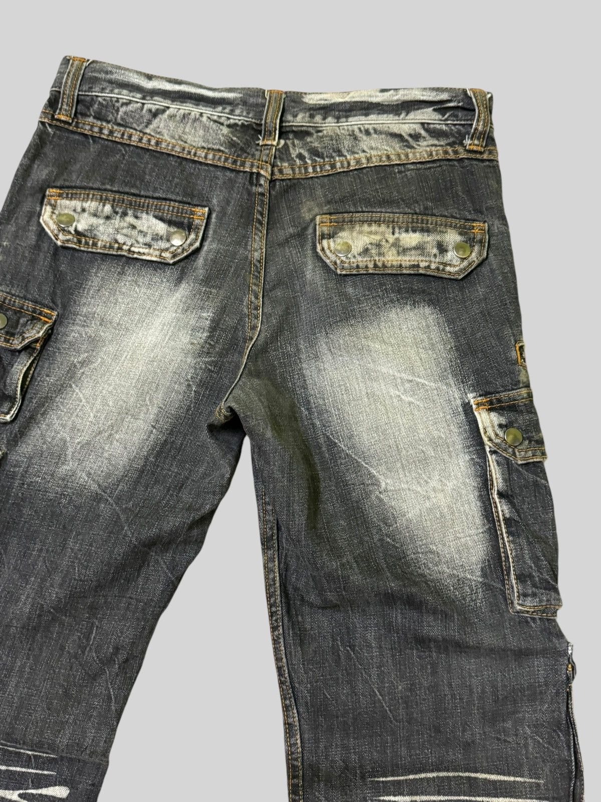 If Six Was Nine VOMANIE MULTI POCKET ACID WASH STYLE CARGO DENIM Size US 31 - 10 Thumbnail
