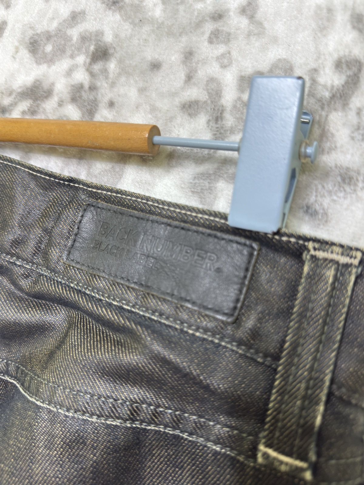 Japanese Brand Vintage Back Number Waxed Coated Clawmark Denim Jeans Size US 30 / EU 46 - 14 Thumbnail