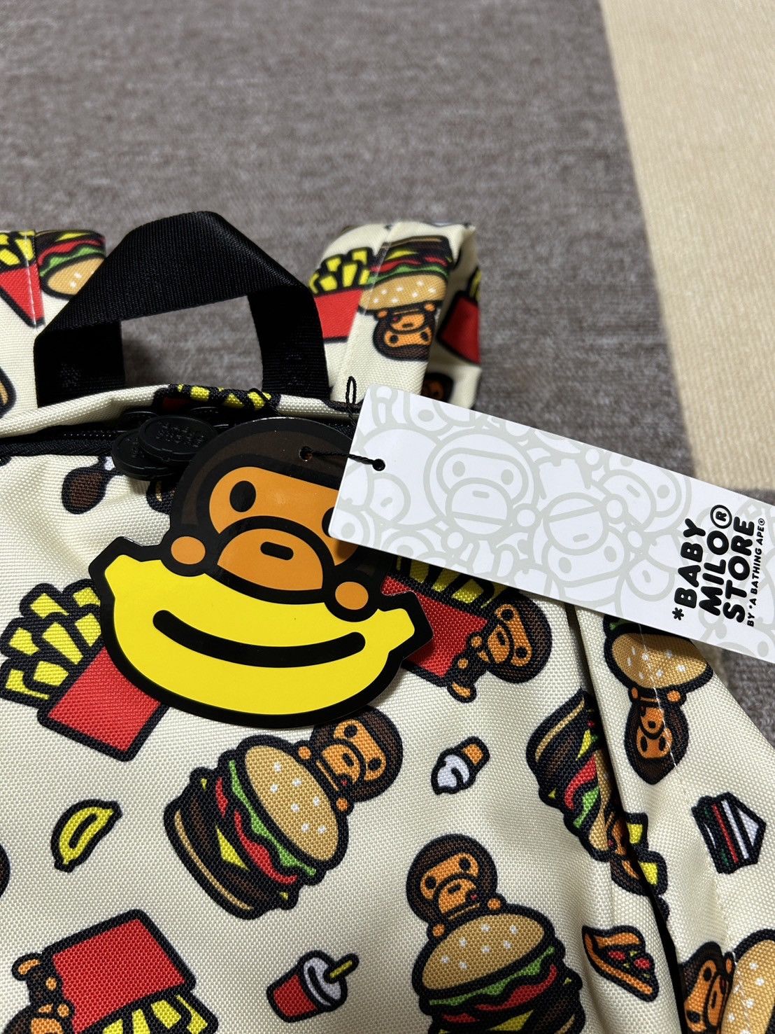 Bape NEW BABY MILO MEDIUM hamburger BACKPACK Size ONE SIZE - 9 Thumbnail