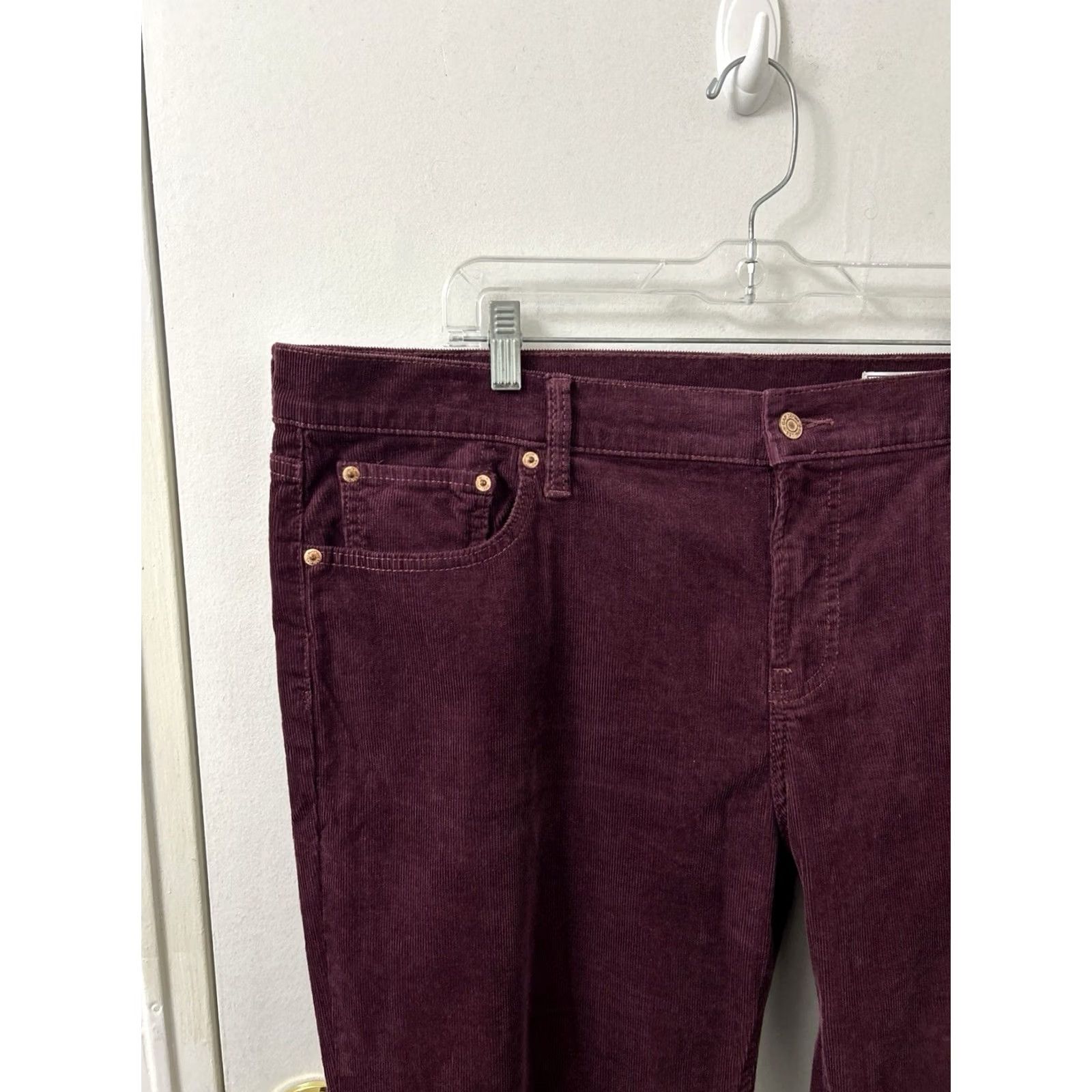 Gap Gap Pants Womens Size 42x30 Burgundy Corduroy Straight Leg Stretch Trousers Size 28" / US 6 / IT 42 - 4 Thumbnail