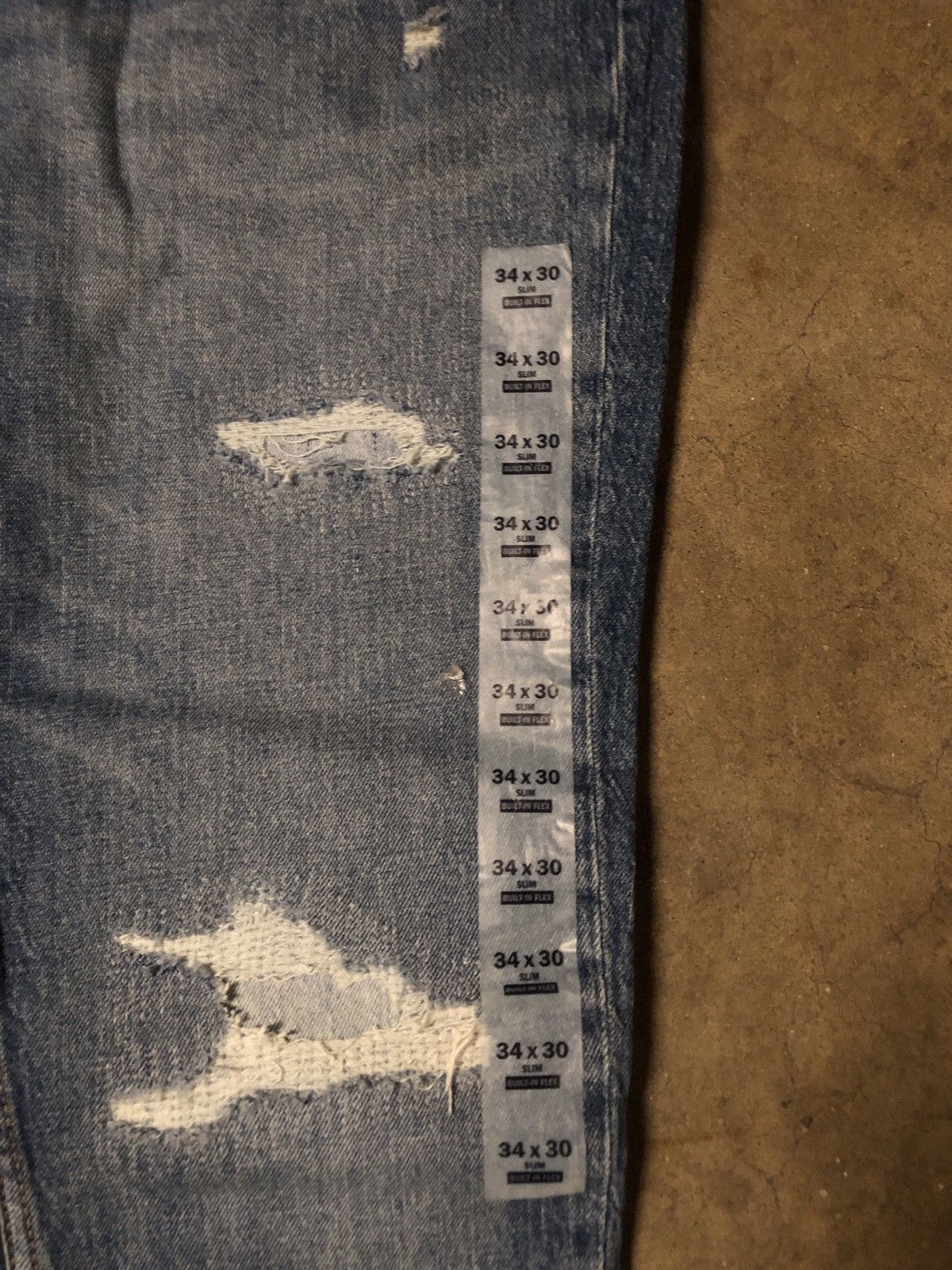 Old Navy Slim men’s 34x30 ripped jeans Size US 34 / EU 50 - 4 Thumbnail