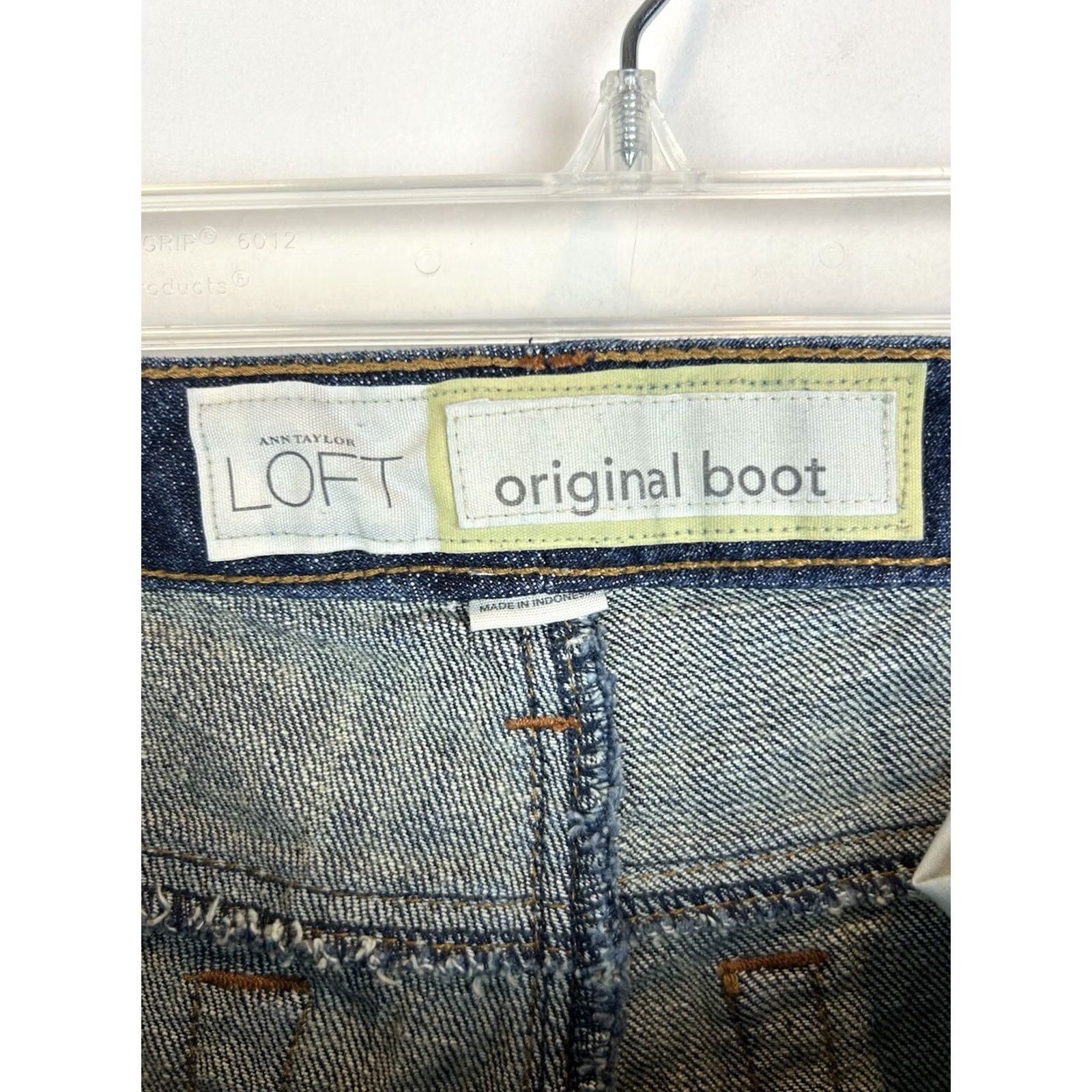 Loft LOFT Ann Taylor Jeans Womens 4 Original Boot Cut Mid Rise Blue Distressed Size 27" / US 4 / IT 40 - 3 Thumbnail