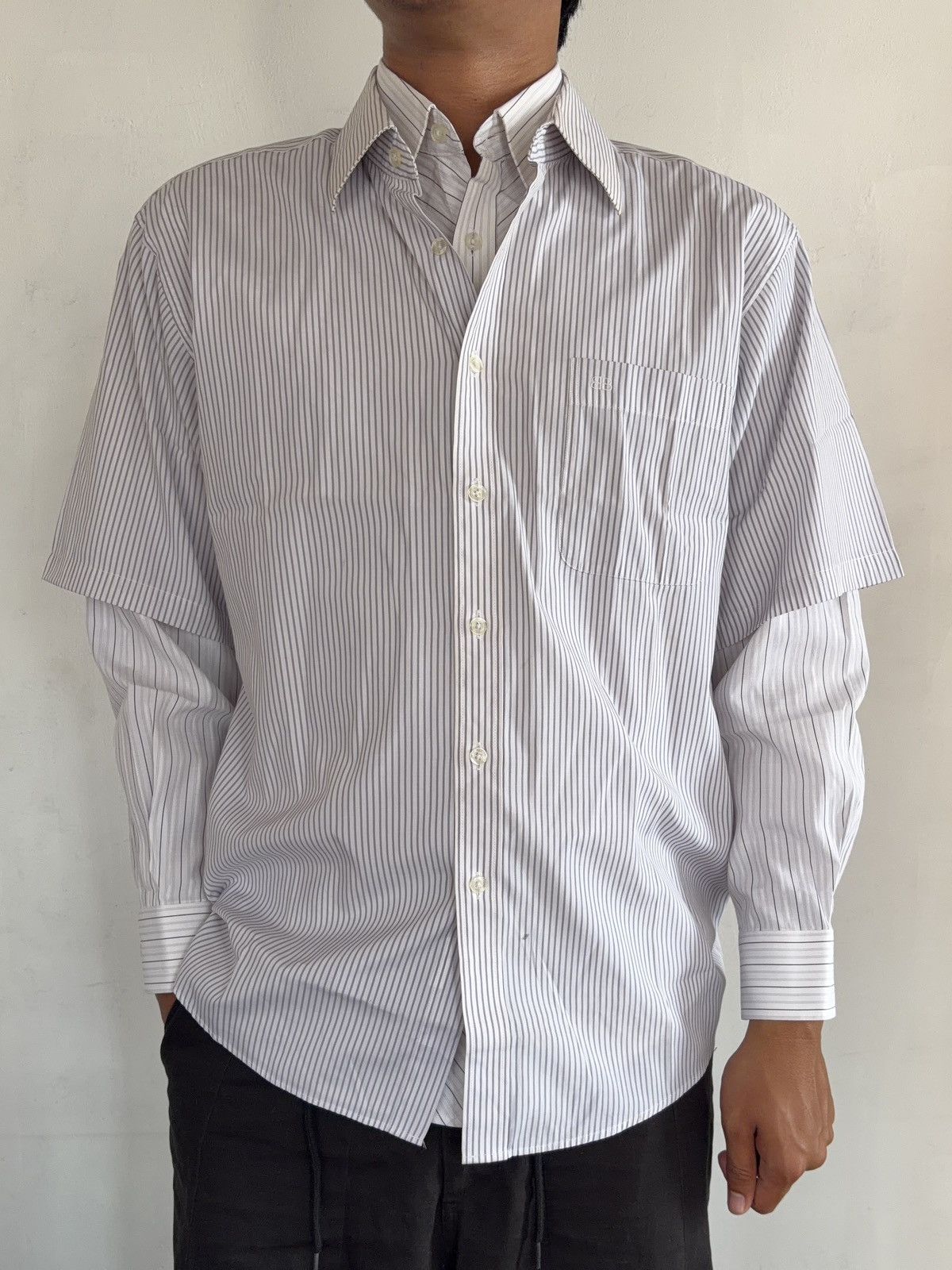 Balenciaga Balenciaga double layered vintage shirt button Size US L / EU 52-54 / 3 - 1 Thumbnail