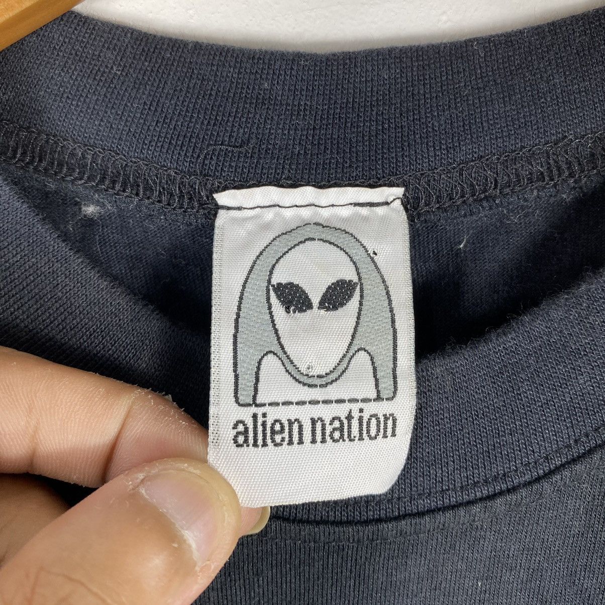 Alien Workshop × Vintage Vintage 90's ALIEN NATION Hip-Hop Wear Embroidery Logo Tee Size US L / EU 52-54 / 3 - 8 Thumbnail