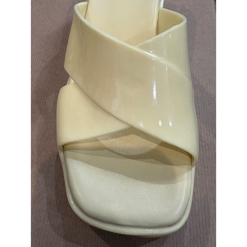 Jeffrey Campbell Jeffrey Campbell Bubblegum Block Heels in Canary Yellow Size US 7 / IT 37 - 3 Thumbnail