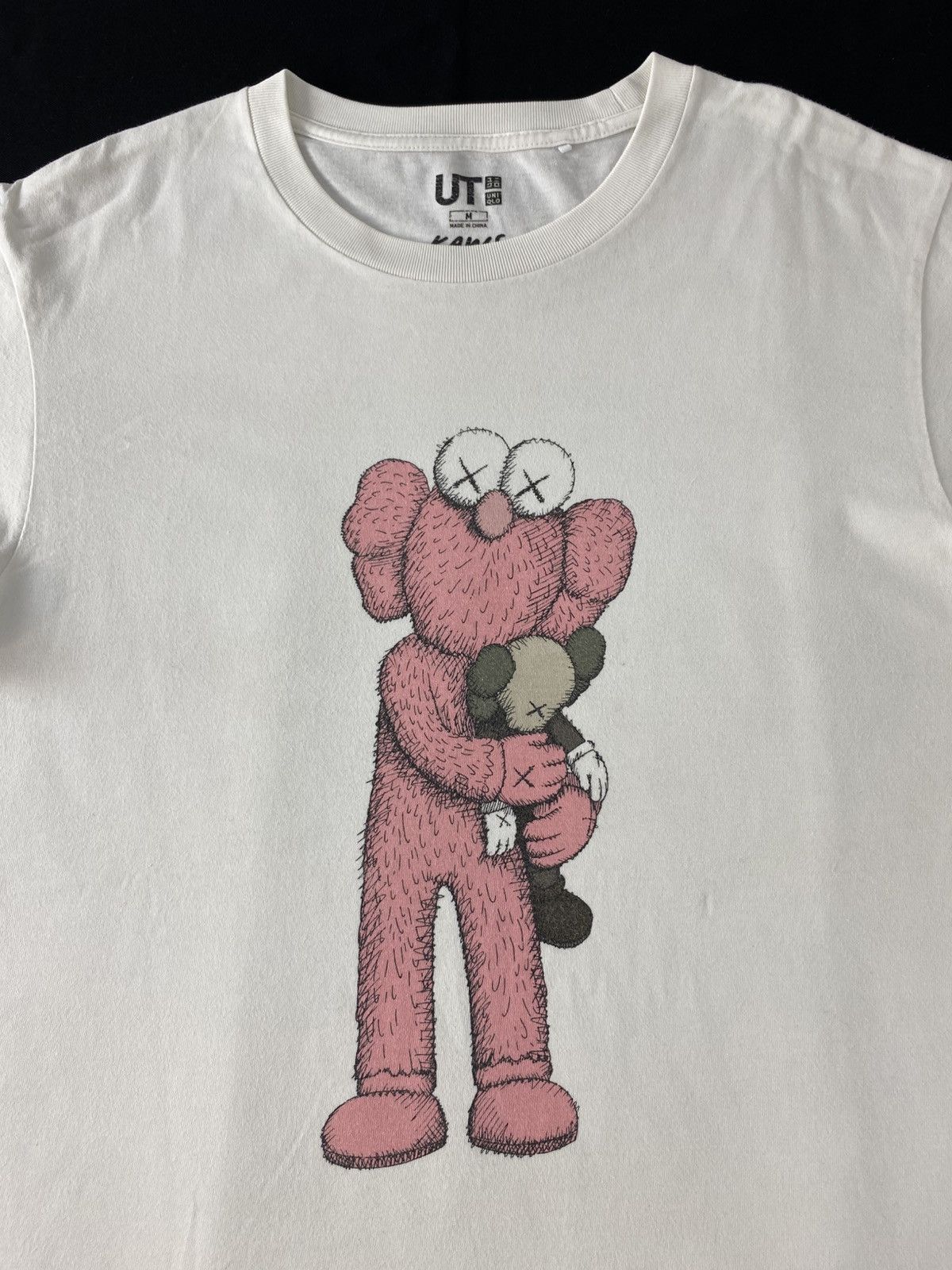Kaws Hype Kaws Pink BFF Short Sleeve Roundneck Printed Tee Size US M / EU 48-50 / 2 - 4 Thumbnail