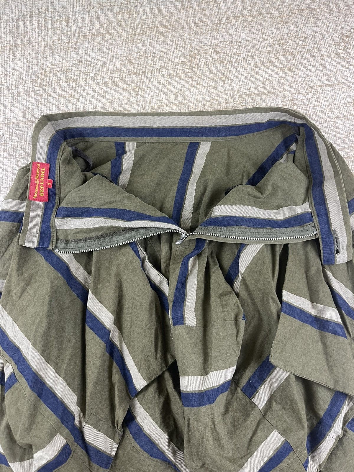 Vivienne Westwood VIVIENNE WESTWOOD Vintage Punk Style Stripes Skirt Size 27" / US 4 / IT 40 - 10 Thumbnail