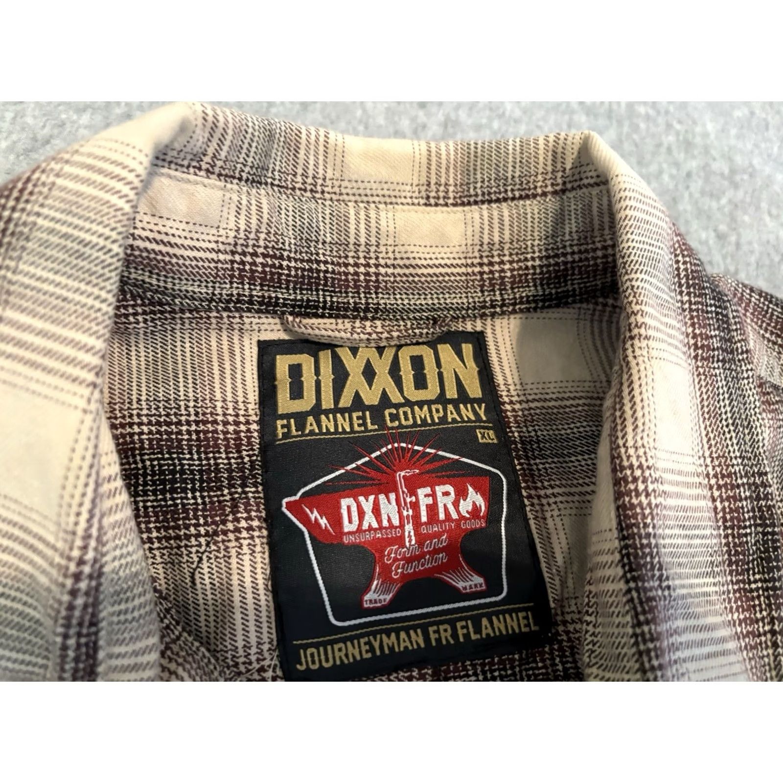 Vintage Dixxon Long Sleeve Button-Up Shirt Journeyman FR Flannel Brown Plaid Mens XL Size US XL / EU 56 / 4 - 2 Thumbnail
