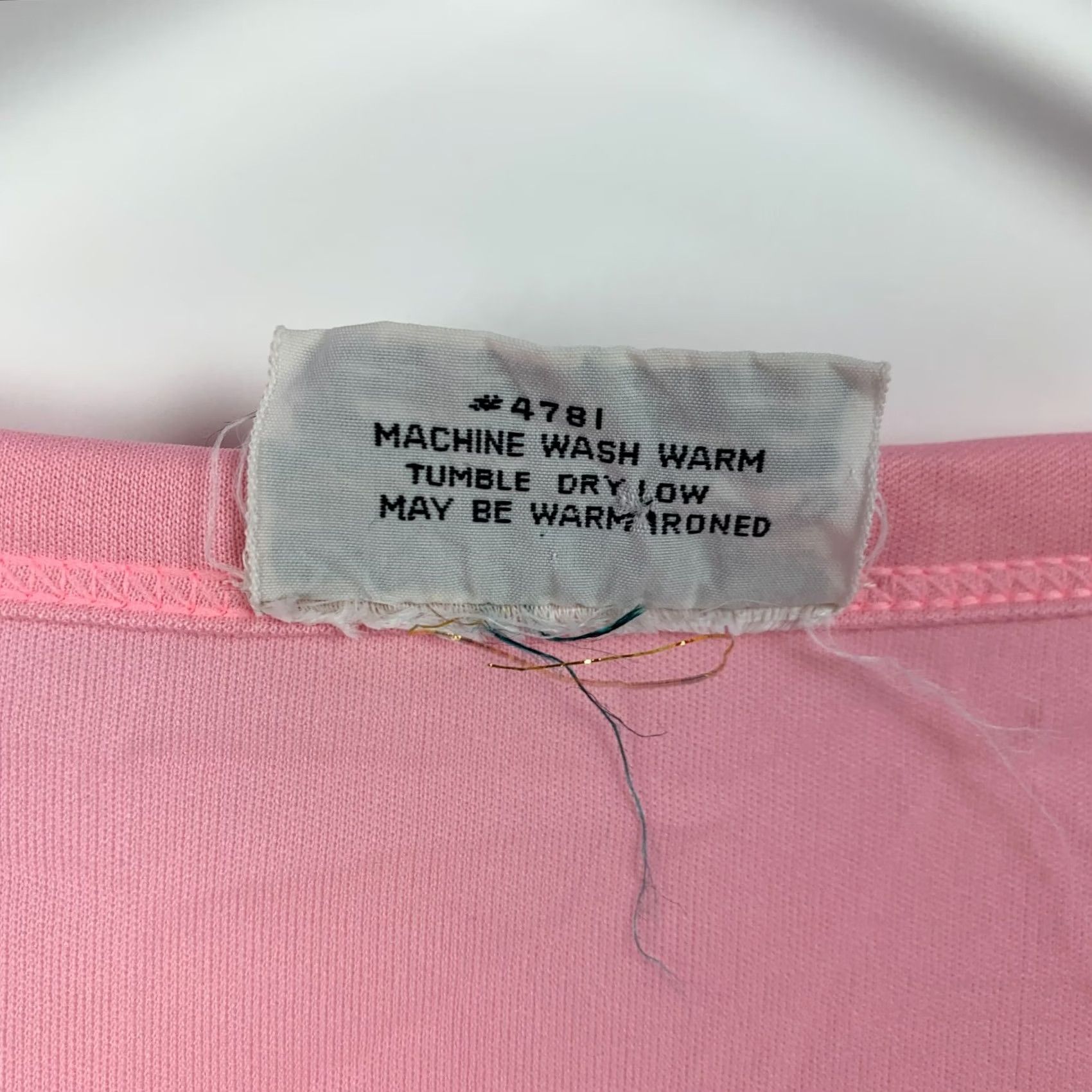 Vintage VINTAGE Kmart Pink 70s Polyester T-Shirt Large Short Sleeve Tee Shirt Casual Womens/Mens Size L / US 10 / IT 46 - 4 Thumbnail