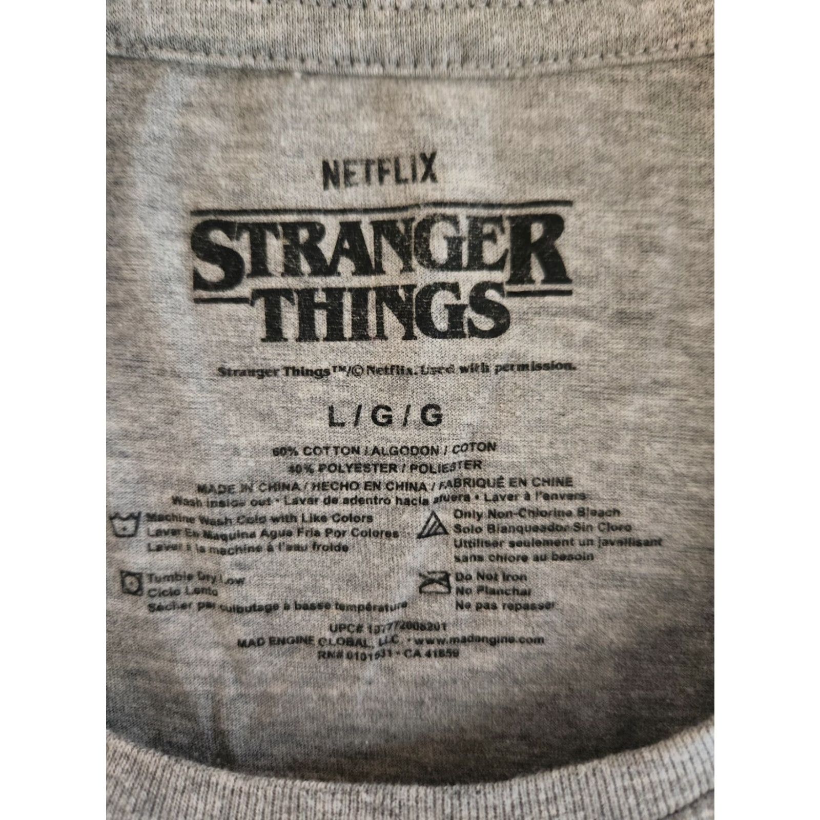 Vintage Netflix Stranger Things T-Shirt Mens Size L Gray Graphic Christmas Crew Neck Short Sleeve Regular Size US L / EU 52-54 / 3 - 2 Thumbnail