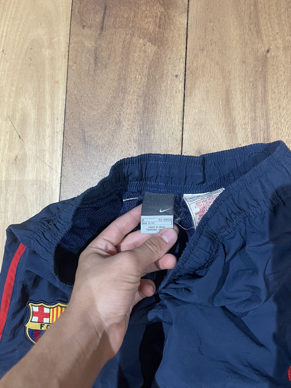 Nike Vintage nike Fc barcelona Y2K Baggy trackpants Xs-xxs Size US 28 / EU 44 - 2 Thumbnail