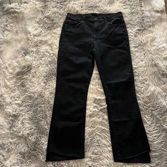 MOTHER MOTHER Mid-Rise Crop Step Fray Jeans. Size 31 Size 31" - 5 Thumbnail