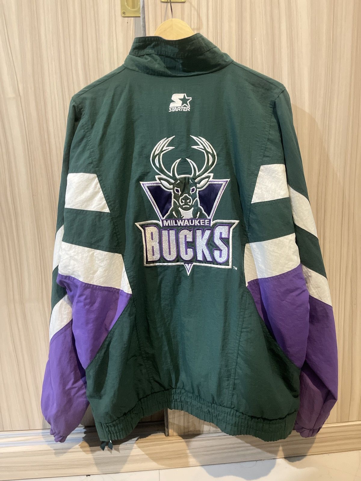 NBA × Starter × Vintage Vintage milwaukee bucks jacket Size US L / EU 52-54 / 3 - 1 Thumbnail