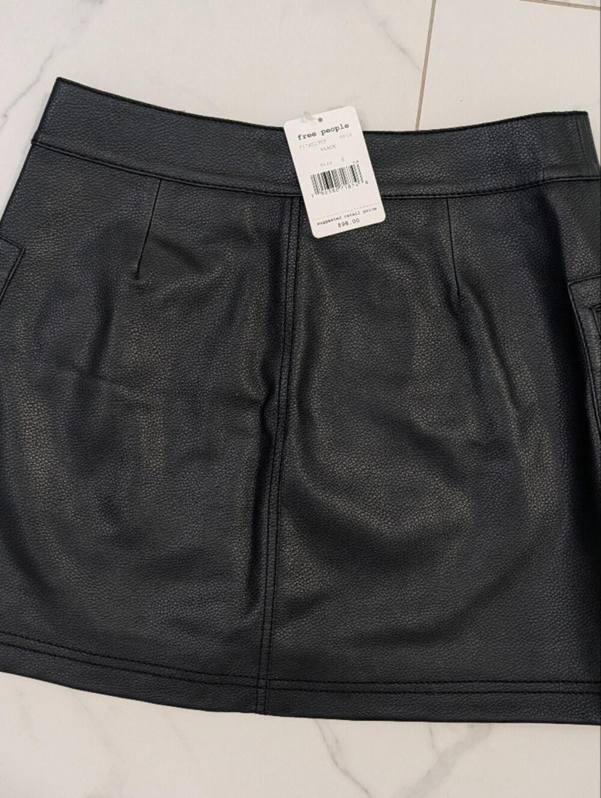 Free People Free People Black Faux Leather Mini Skirt with Front Zip Size 28" / US 6 / IT 42 - 5 Thumbnail