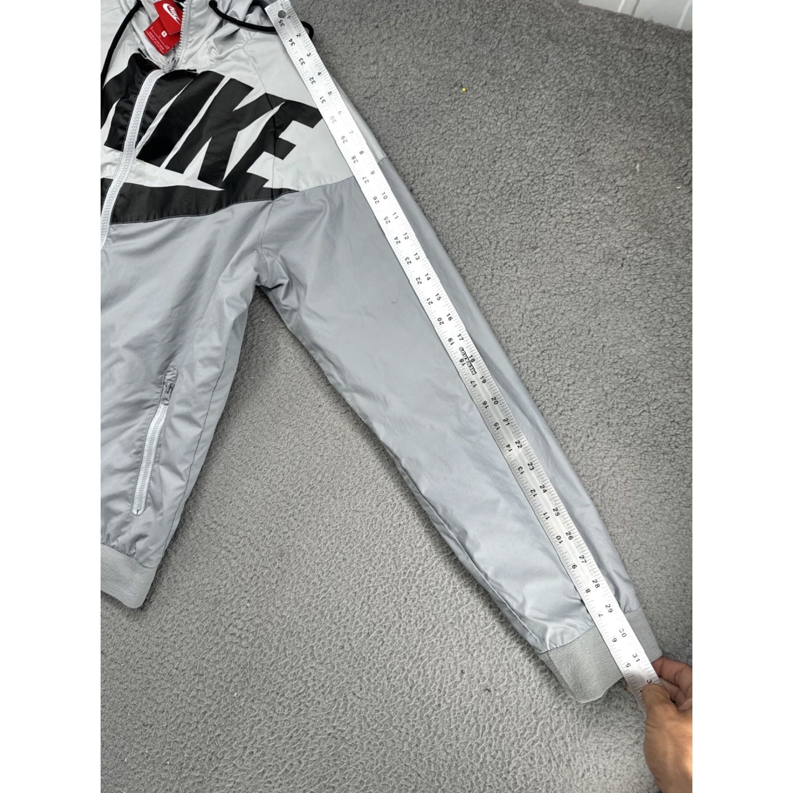 Nike VINTAGE Nike Sportswear GX1 Full Zip Hooded Windbreaker Jacket Mens S Gray Big Swoosh 902351-012 90s Logo Dri Fit Windrunner Size US S / EU 44-46 / 1 - 7 Thumbnail