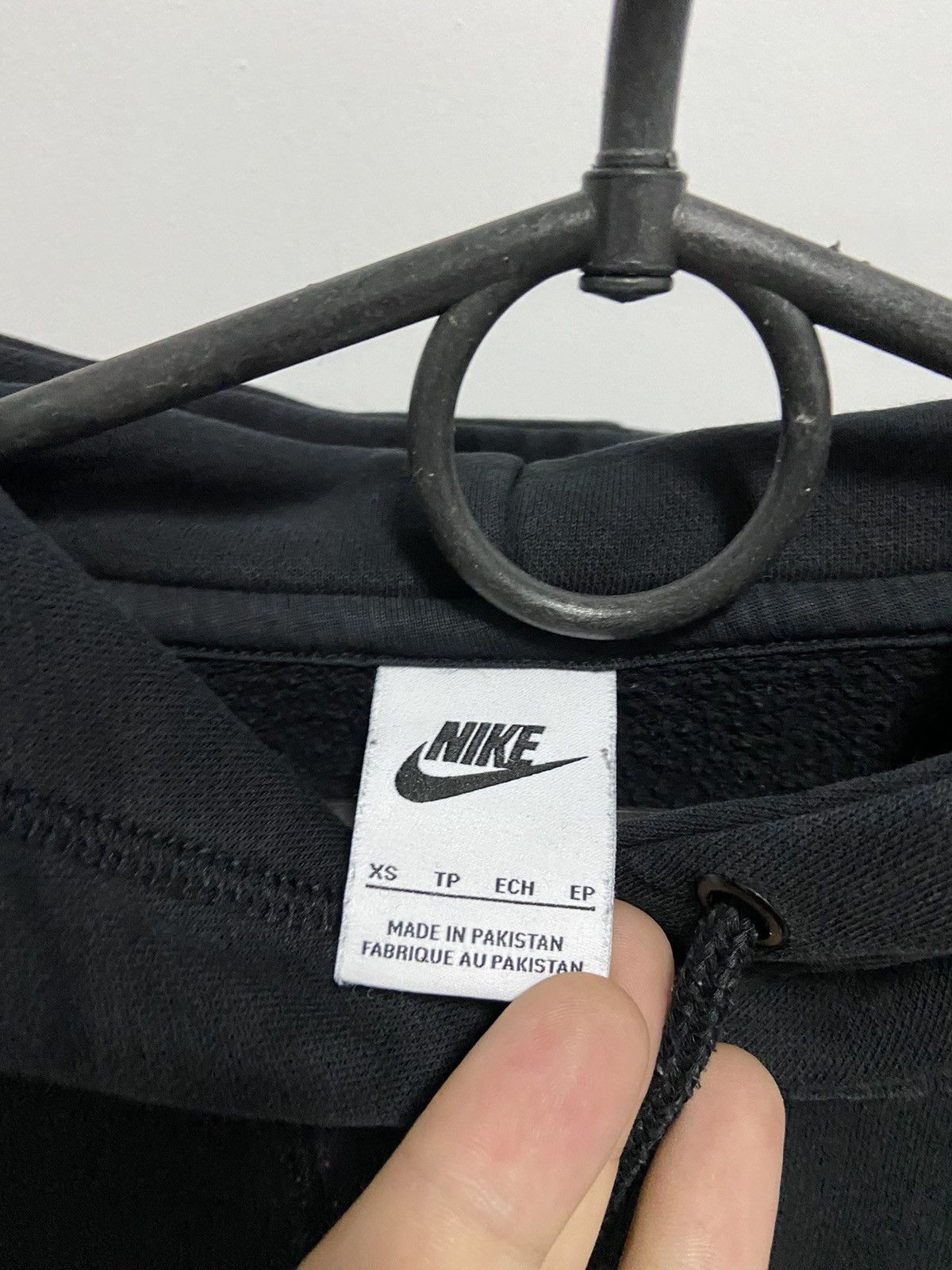 Nike Nike hoodie center logo swoosh vintage Size US XS / EU 42 / 0 - 4 Thumbnail