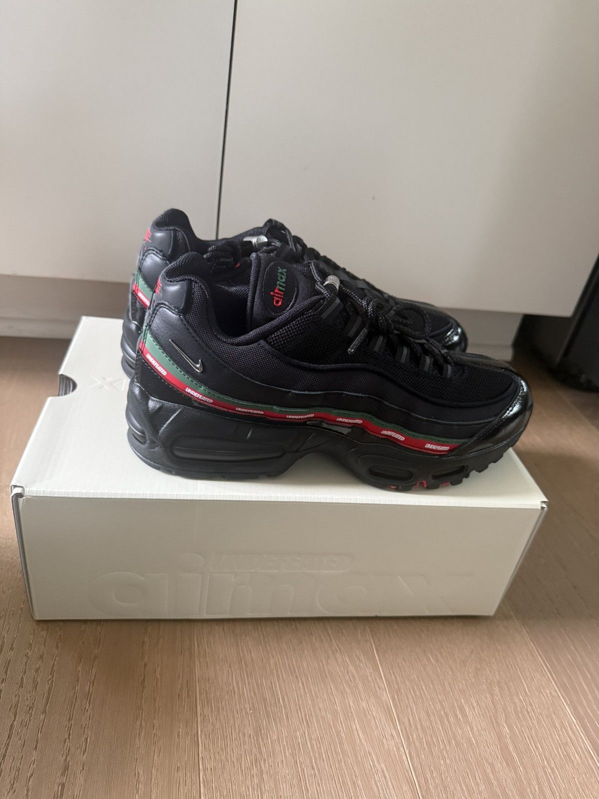 Nike × Undefeated Size 8.5 - Nike Undefeated x Air Max 95 Black (NEW) Size US 8.5 / EU 41-42 - 5 Thumbnail