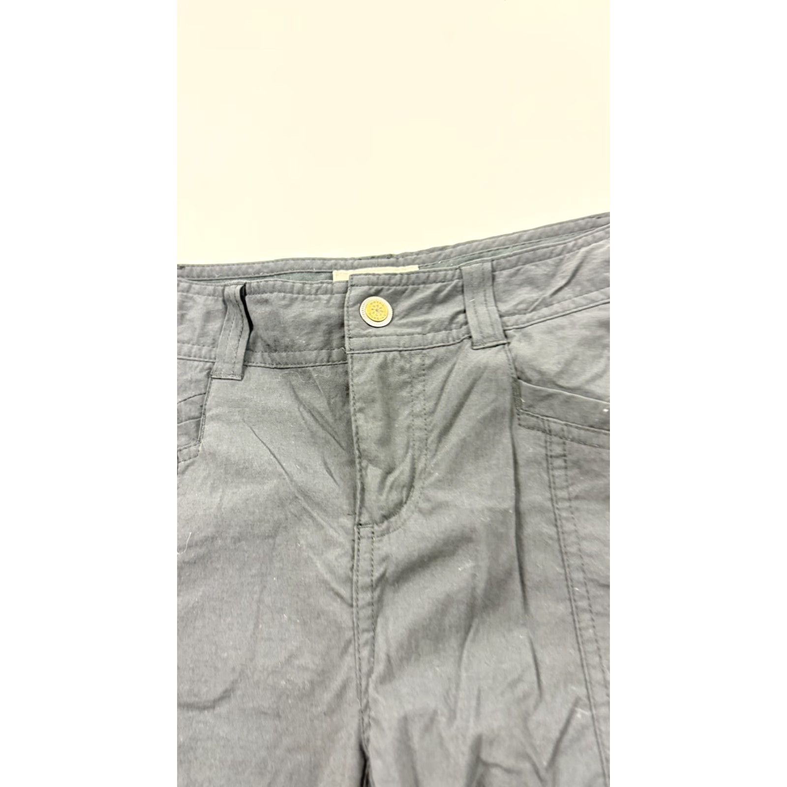 Royal Robbins Royal Robbins Shorts Womens 4 Black Nylon Spandex Hiking Outdoor Zip Pocket Bermuda Regular 9 in Inseam Gray Women Activewear Travel Casual Size 27" / US 4 / IT 40 - 3 Thumbnail