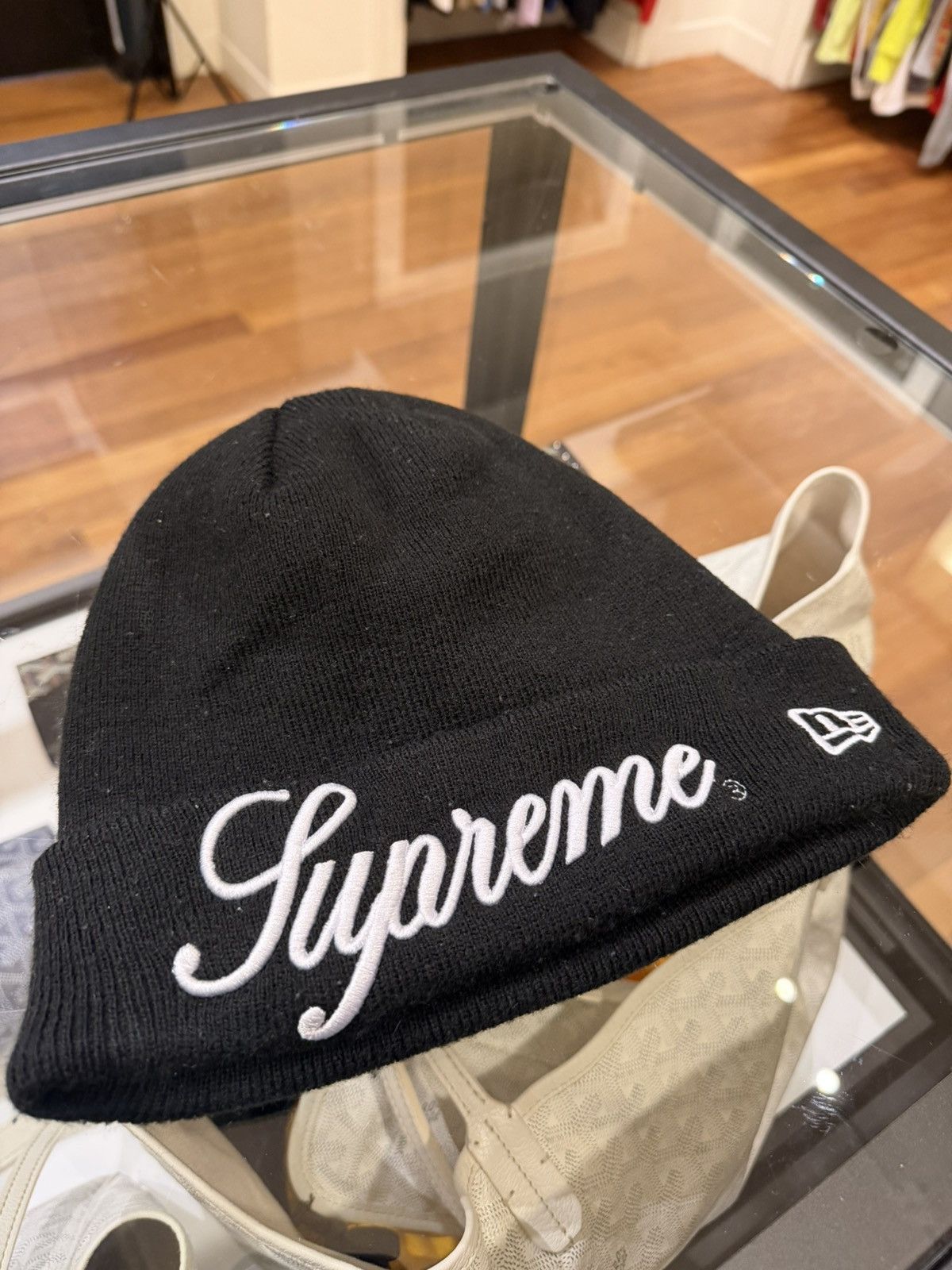 New Era × Supreme New Era x Supreme Script Logo Beanie Size ONE SIZE - 1 Thumbnail