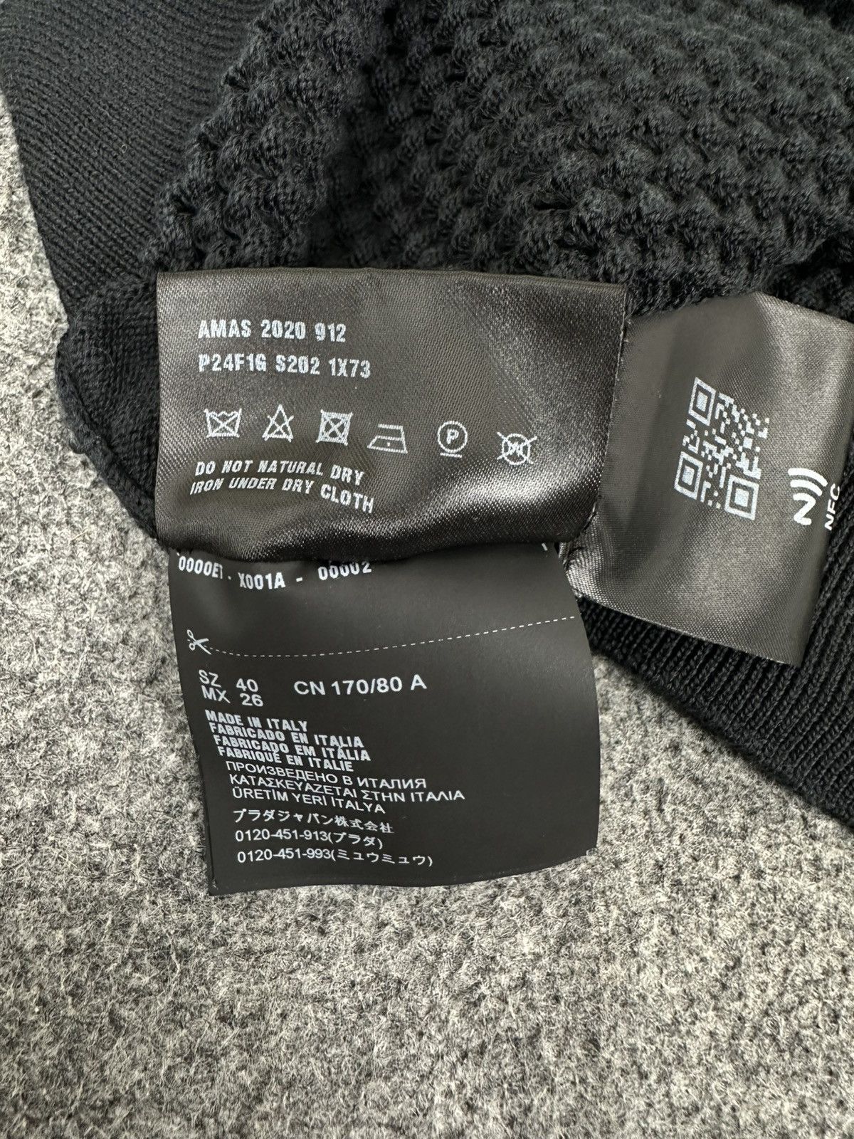 Prada Prada - Knitted See Through- Short Sleeve Shirt - Logo Size US XXS / EU 40 - 11 Thumbnail