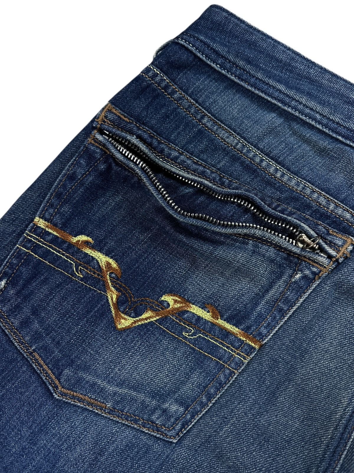 Diesel Vintage Y2K Diesel Distressed Denim Men’s Jeans Size W31 L34 Size US 31 - 10 Thumbnail