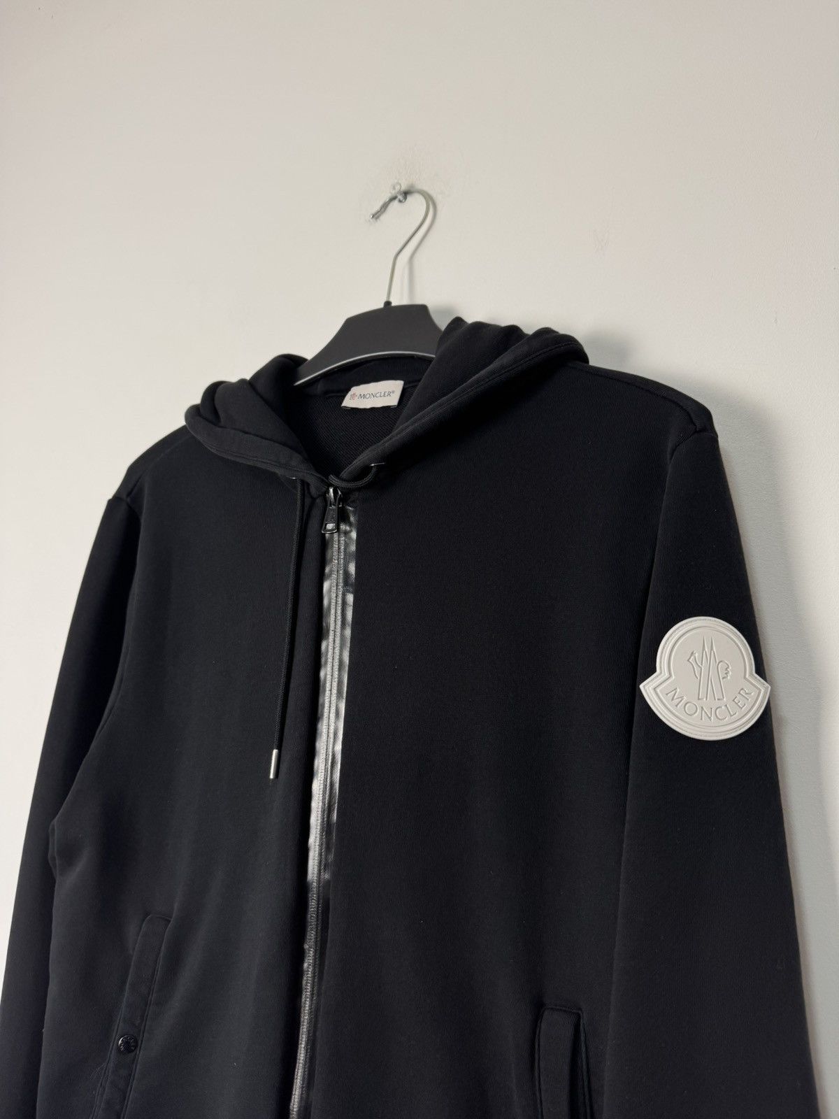 Moncler Moncler Big Logo Patch Zip Hoodie Luxury Designer Size US L / EU 52-54 / 3 - 3 Thumbnail