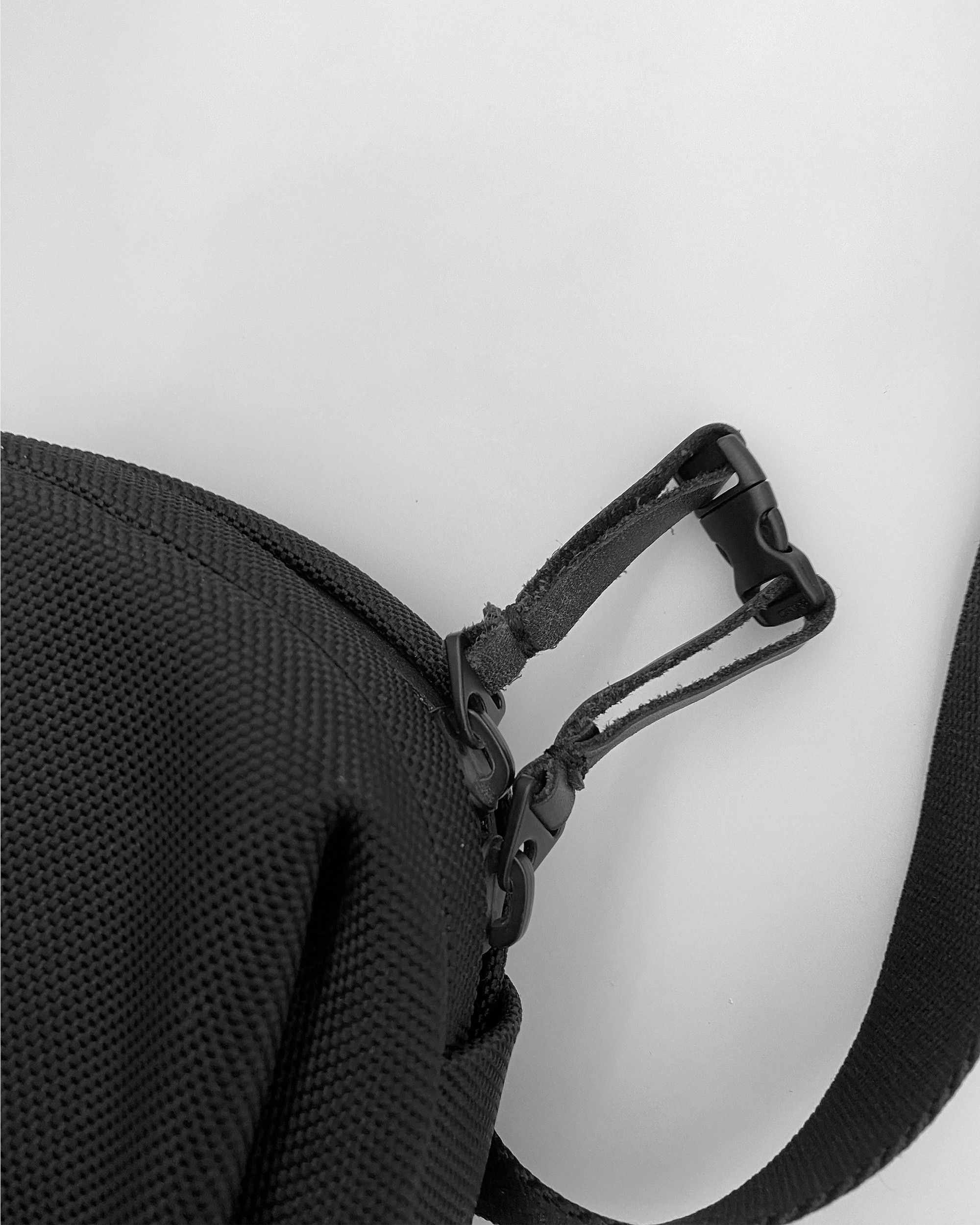 Cote&Ciel SS2019 Convertible Hip and Shoulder Bag Size ONE SIZE - 5 Thumbnail