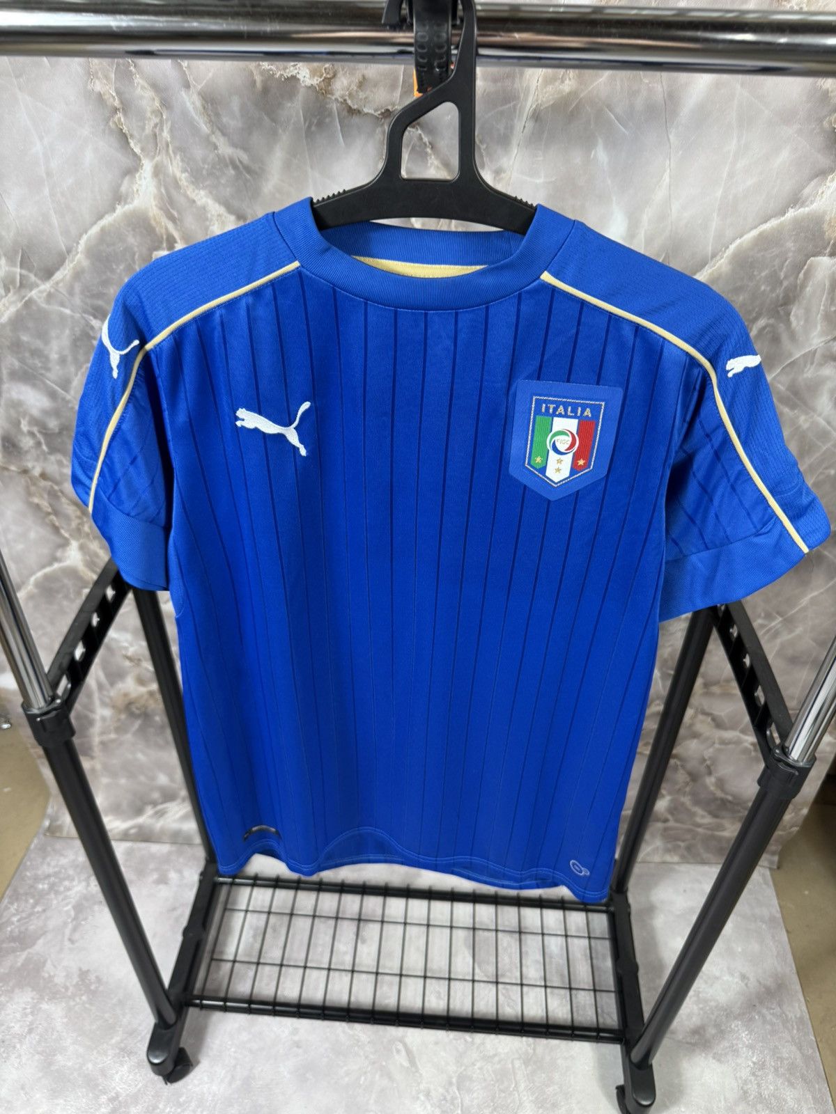 Other Puma Italy Home football shirt 2016 - 2017 Jersey Size US M / EU 48-50 / 2 - 2 Thumbnail