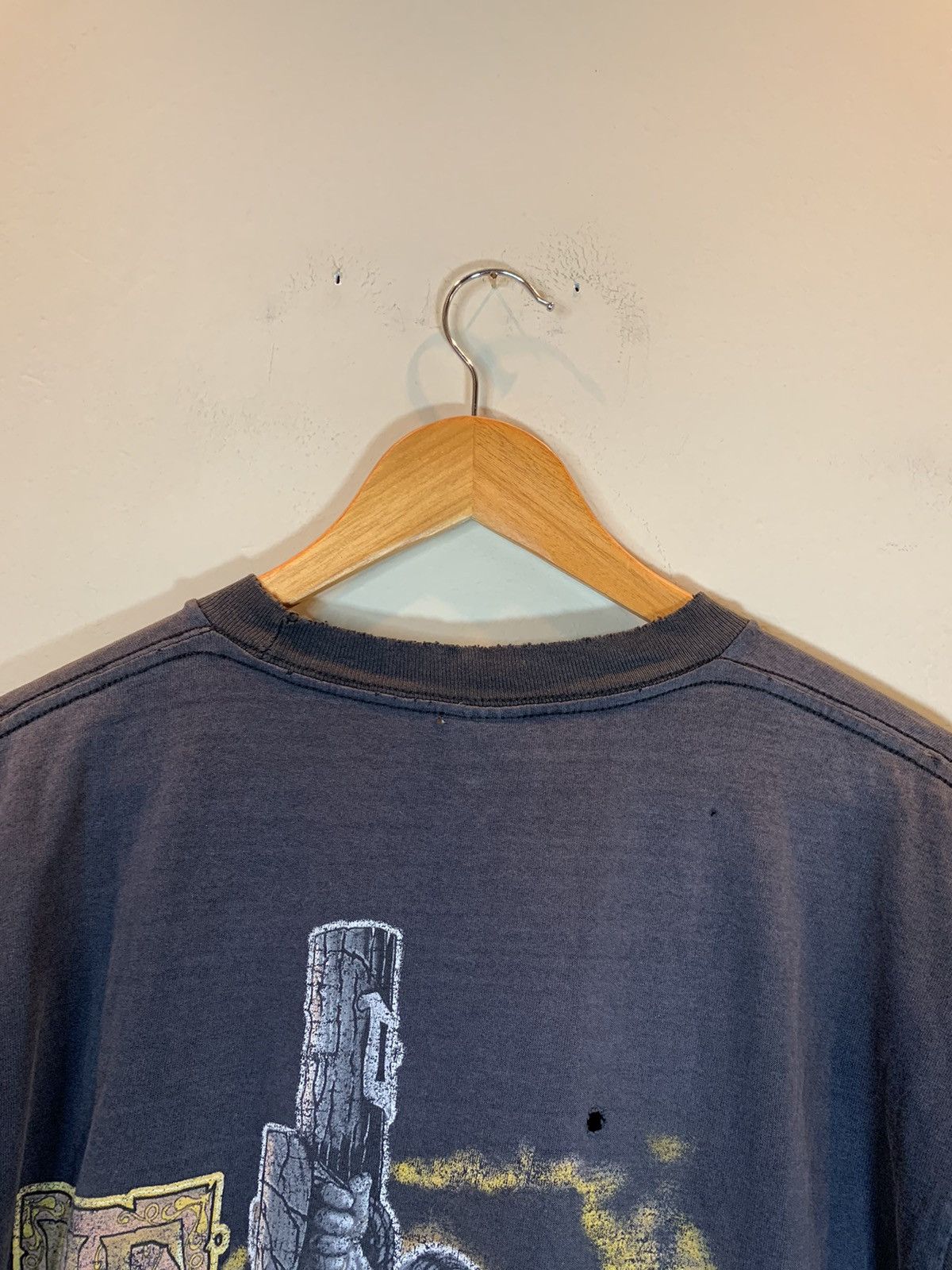 Vintage *RARE* Vintage Jesus He Died For Me Christ Faded Art Shirt L Size US L / EU 52-54 / 3 - 6 Thumbnail