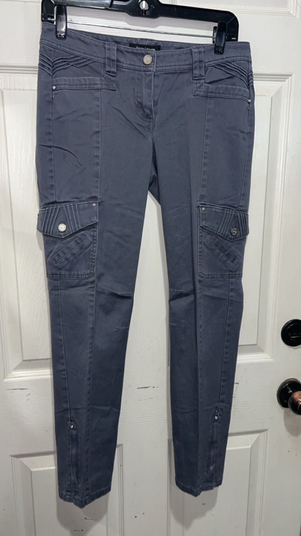 White House Black Market White House Black Market Gray Skinny Cargo Pants Size 0 Size 25" / US 0 / IT 36 - 1 Thumbnail