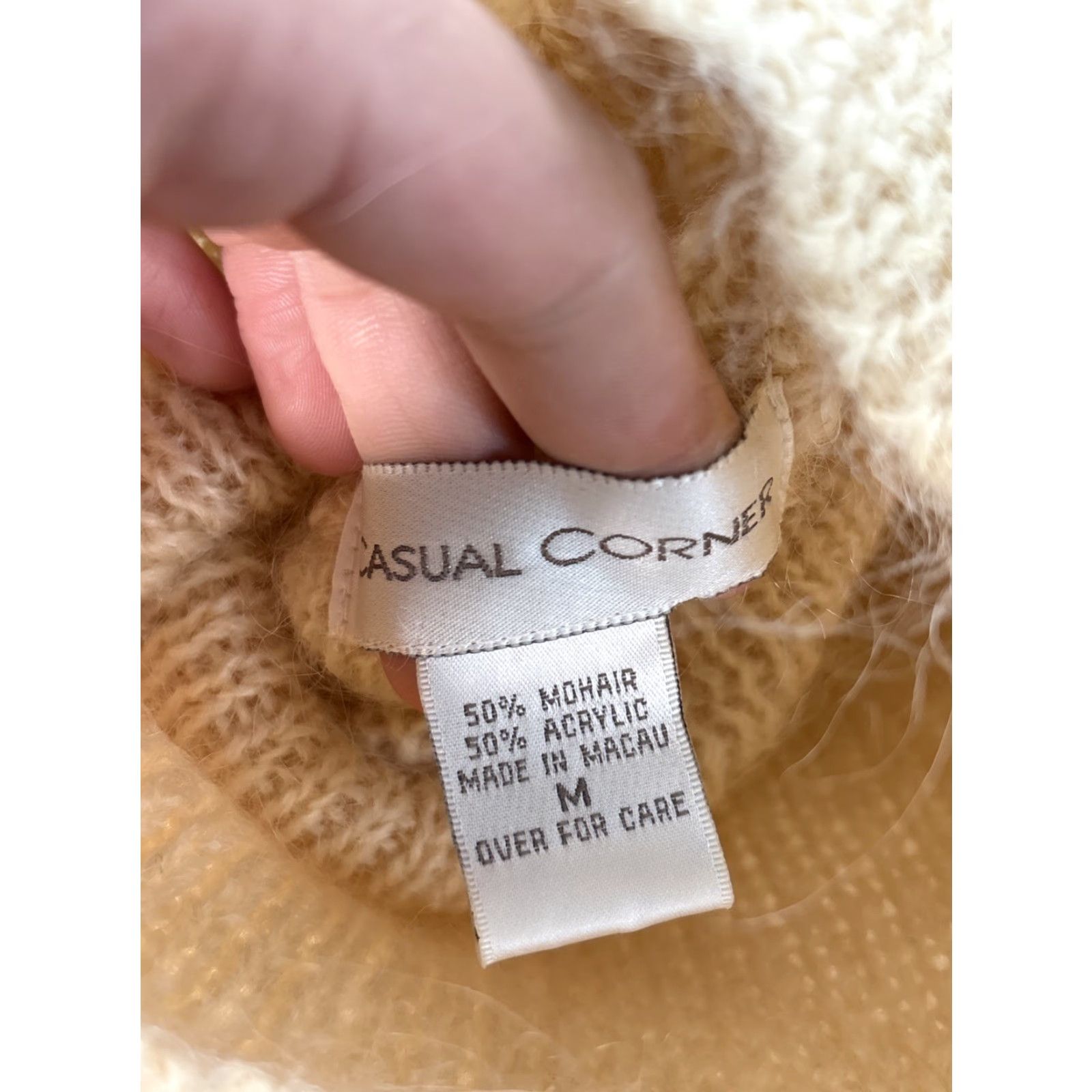 Vintage VINTAGE Casual Corner Sweater Turtleneck Womens Medium Ivory Mohair Chunky-Knit Pullover Long Sleeve Shirt Size M / US 6-8 / IT 42-44 - 4 Thumbnail