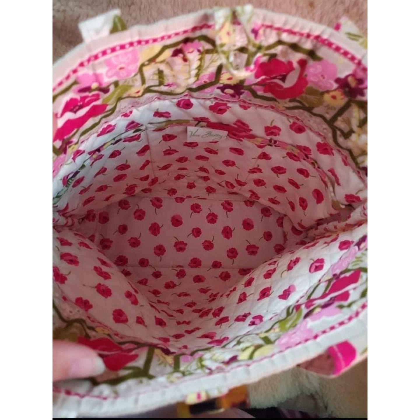 Vera Bradley VERA BRADLEY MAKE ME BLUSH TOTE BAG EXCELLENT CONDITION Size ONE SIZE - 3 Thumbnail