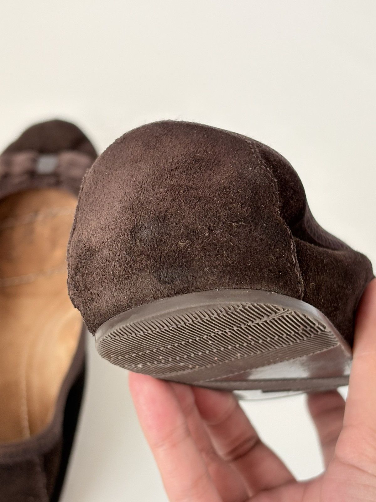 Salvatore Ferragamo Salvatore Ferragamo Brown Suede Ballet Flats Bow 40.5 10 Size US 10 / IT 40 - 10 Thumbnail