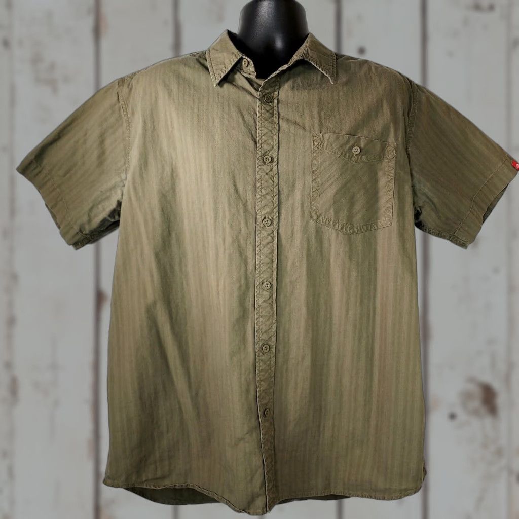 The North Face The North Face Shirt Mens XL Olive Green Outdoors Camping Hiking Short Sleeve Size US XL / EU 56 / 4 - 1 Thumbnail
