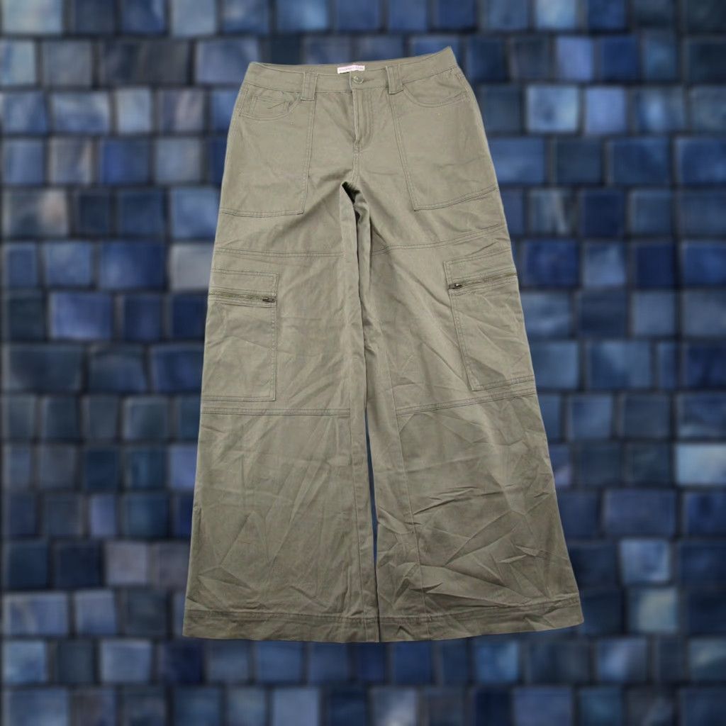 Vintage Sincerely Jules Green Wide-Leg Baggy Cargo Pants Juniors Size 5 Green Cargo Pants Women Slim Loose Fit Vintage No role info Size 27" / US 4 / IT 40 - 1 Thumbnail