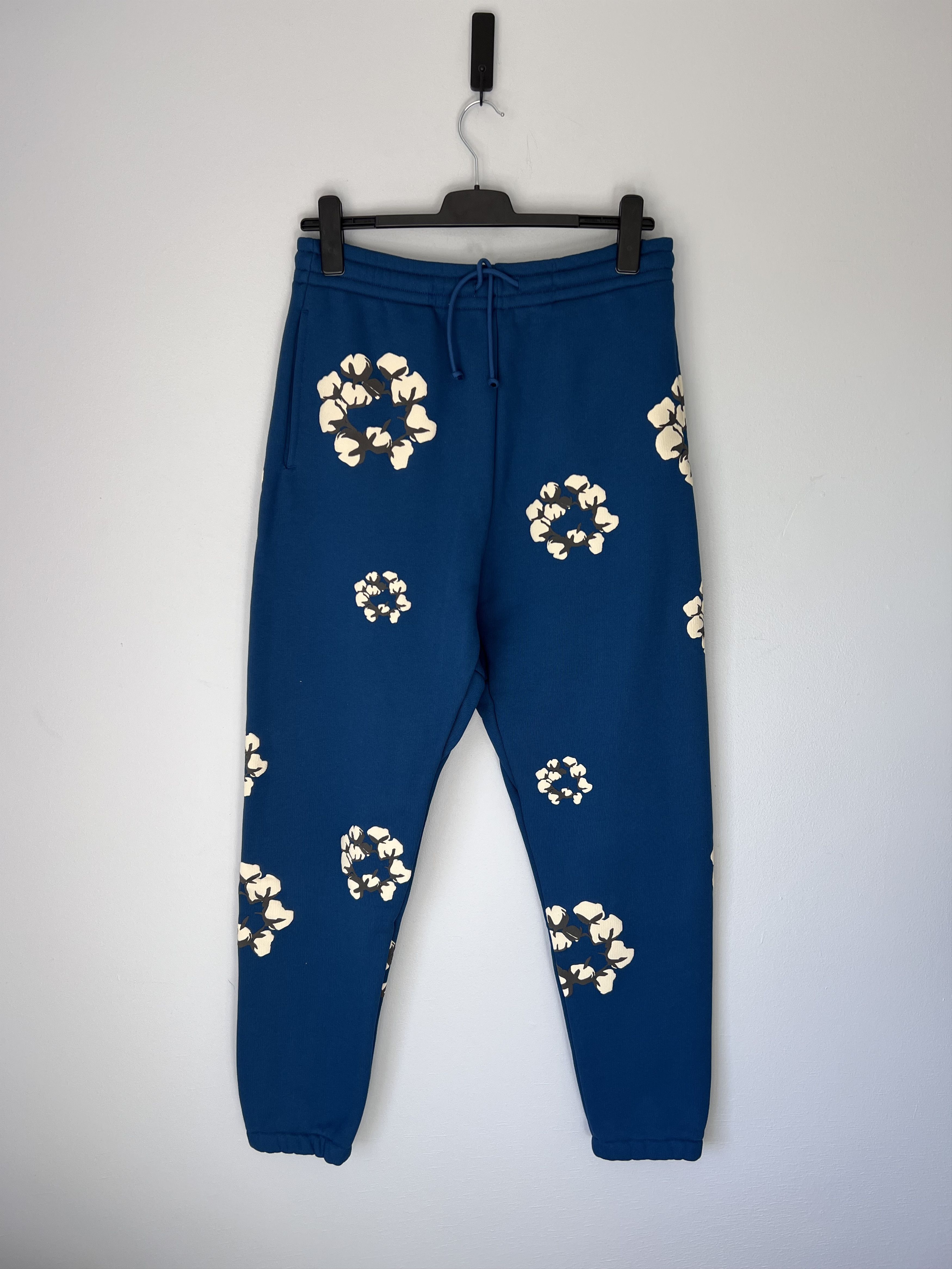 Cactus Plant Flea Market × DENIM TEARS CPFM Denim Tears Cotton Wreath Sweatsuit in Navy Blue Size US L / EU 52-54 / 3 - 7 Thumbnail