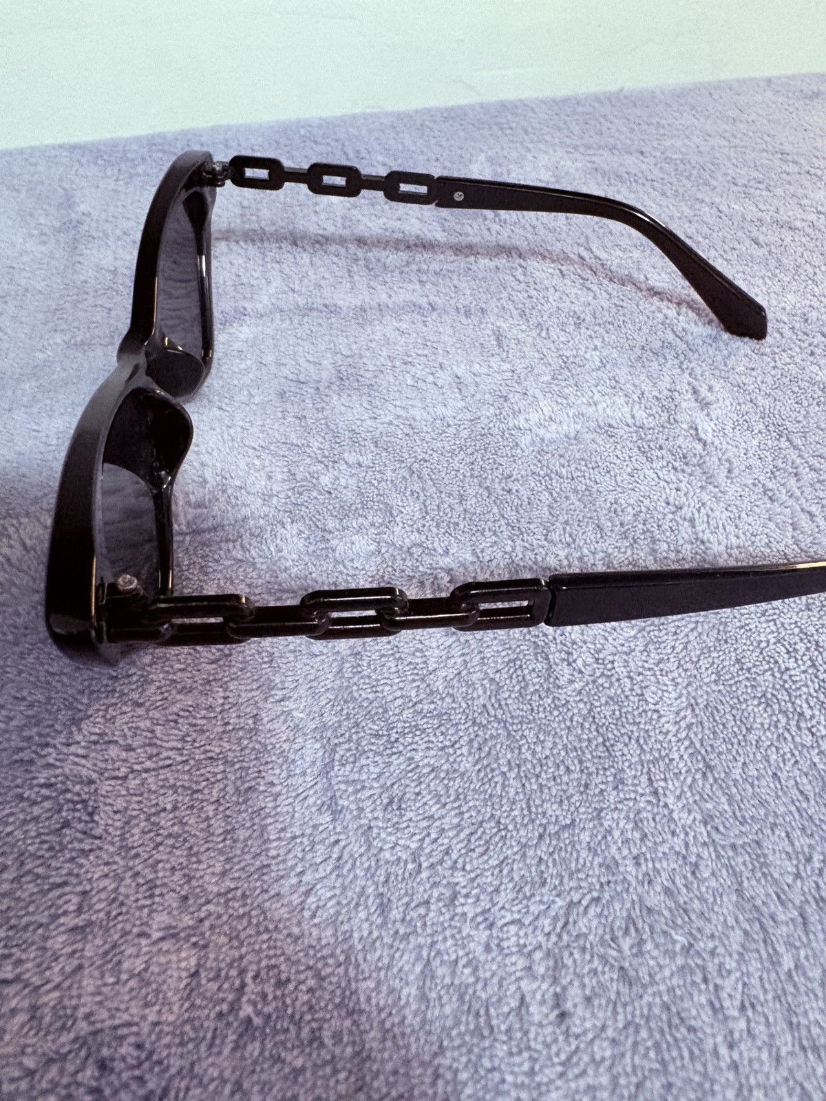 Other × Vintage Y2K Style Chain Link All Black Triangle Cat Eye Sun glasses Size ONE SIZE - 7 Thumbnail
