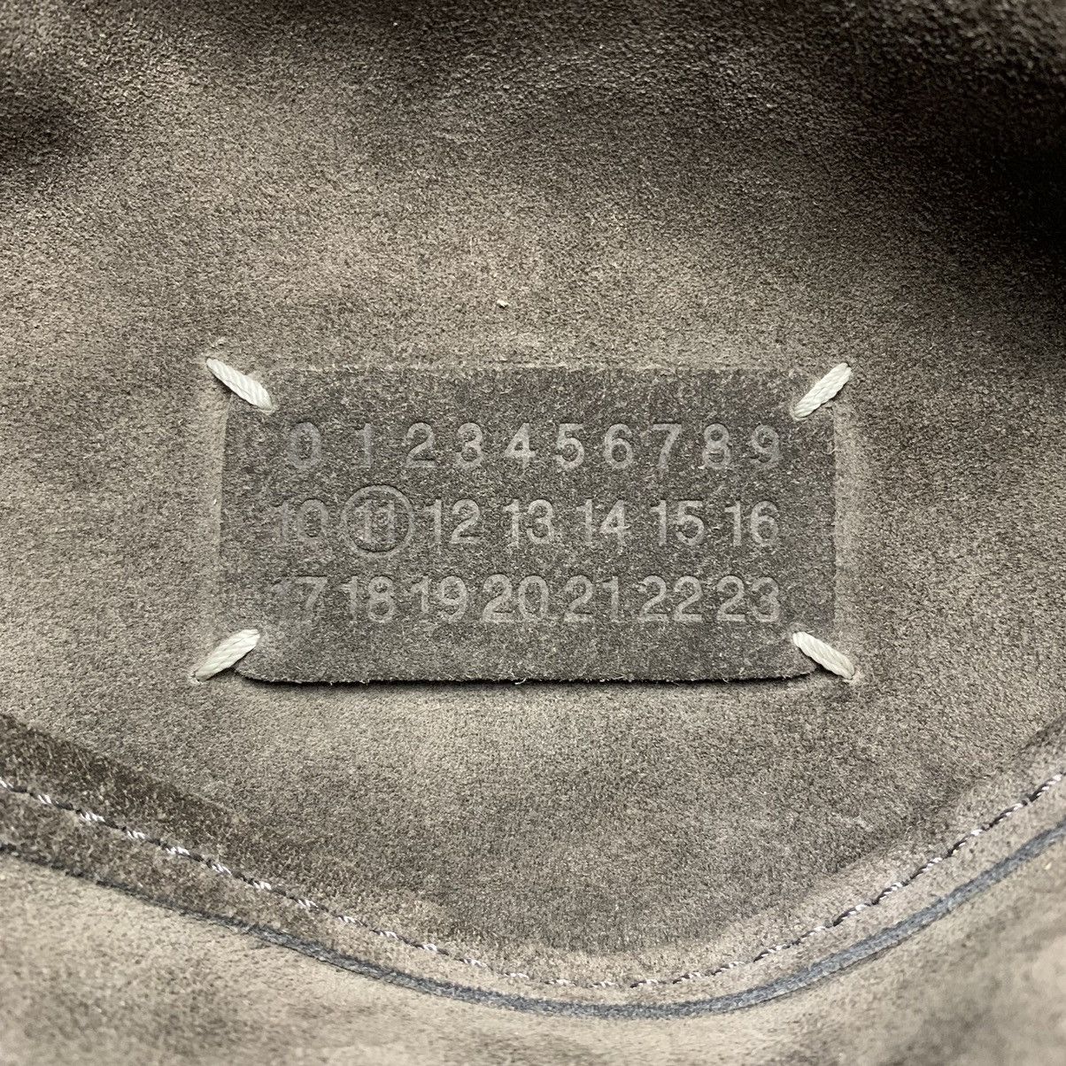 Maison Margiela Rare archive maison margiela suede leather shoulder bag Size ONE SIZE - 6 Thumbnail