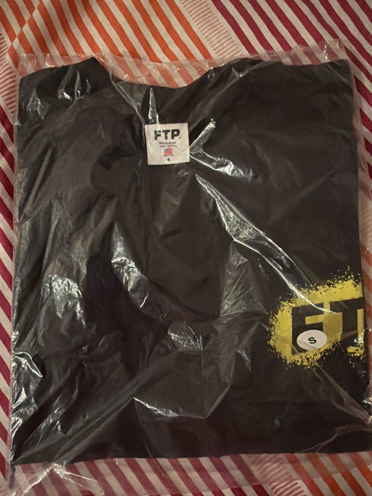 Fuck The Population FTP Splatter Yellow Black Paint Logo Tee Small Size US S / EU 44-46 / 1 - 4 Thumbnail