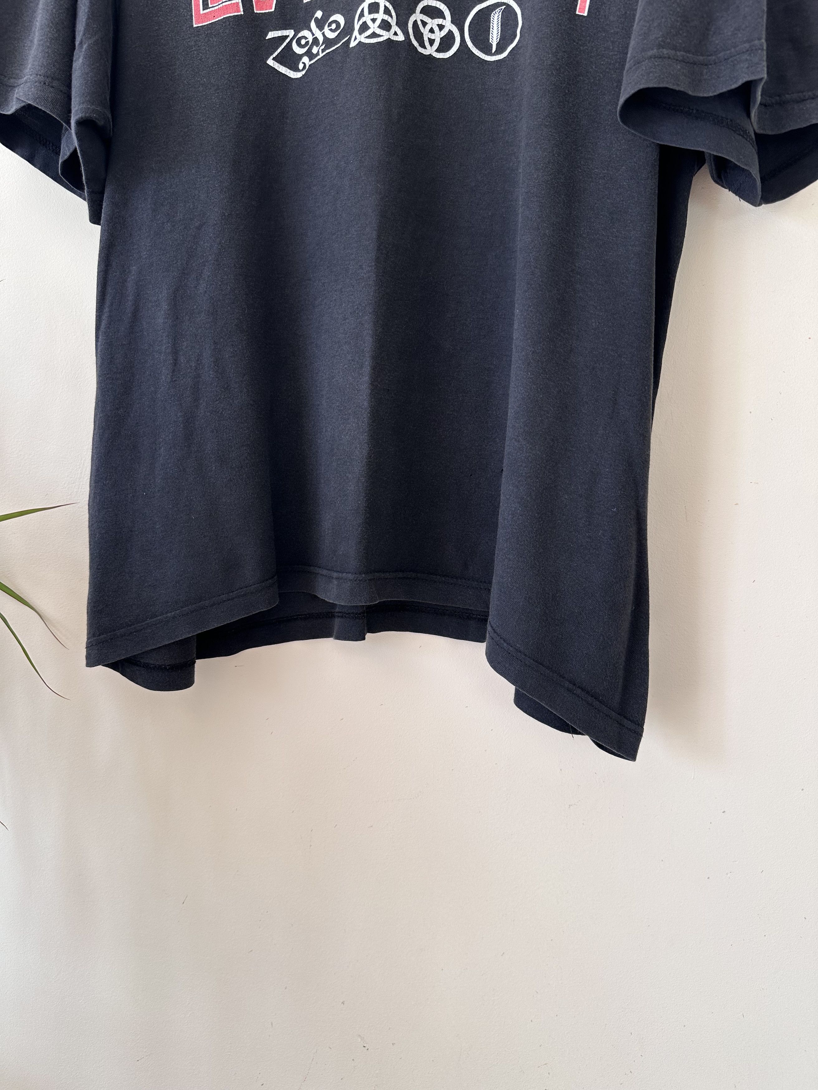 Band Tees × Vintage Vintage Led Zeppelin Zoso tour 00s tee Size US L / EU 52-54 / 3 - 3 Thumbnail