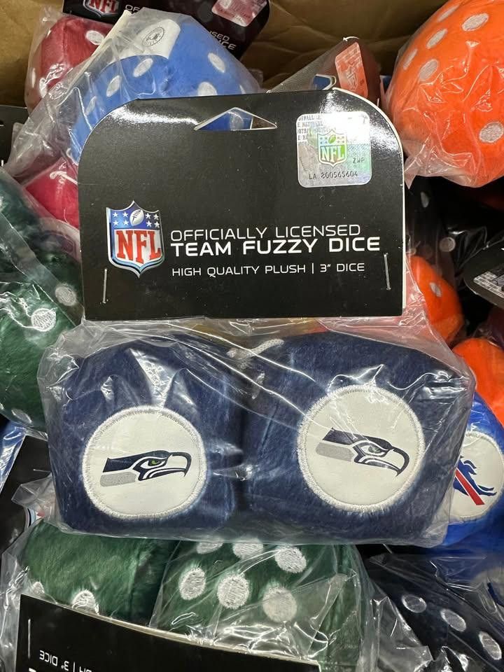 Designer Seattle Seahawks Fuzzy Dice New NFL (1) Size ONE SIZE - 2 Thumbnail
