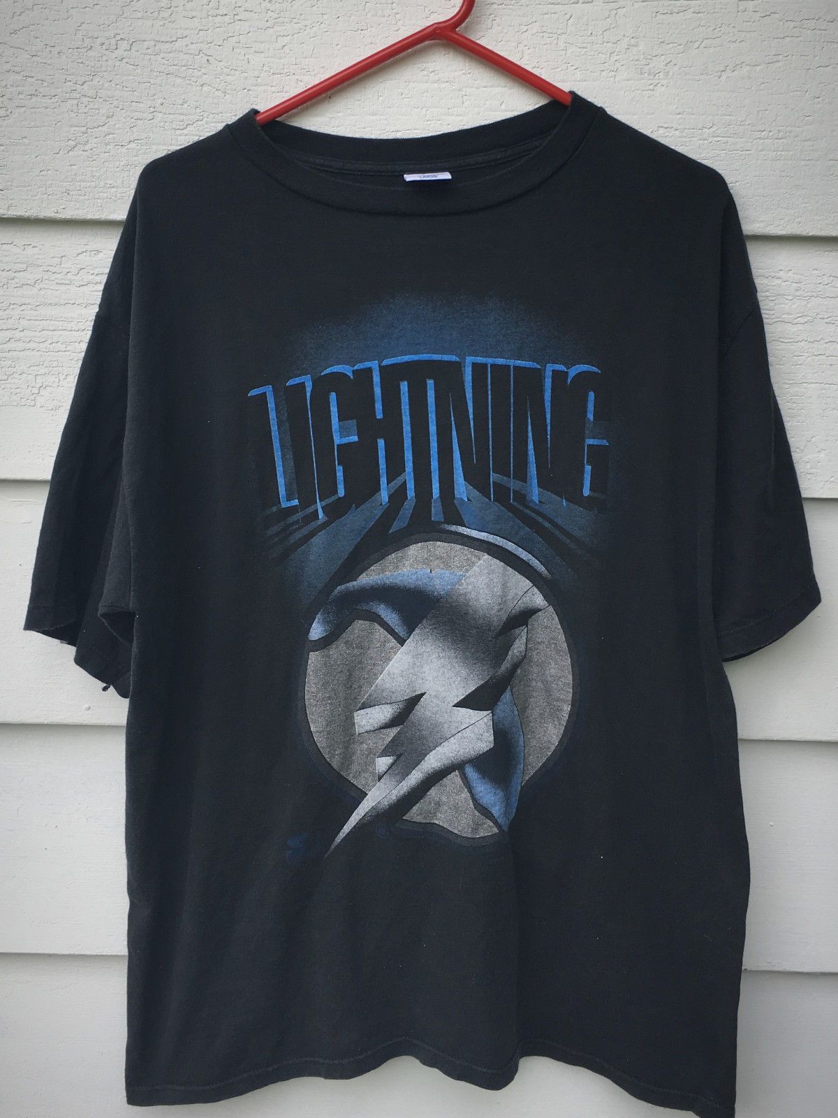 Starter NHL Tampa Bay Lightning jersey, Starter t-shirt hockey XL Size US XL / EU 56 / 4 - 1 Thumbnail