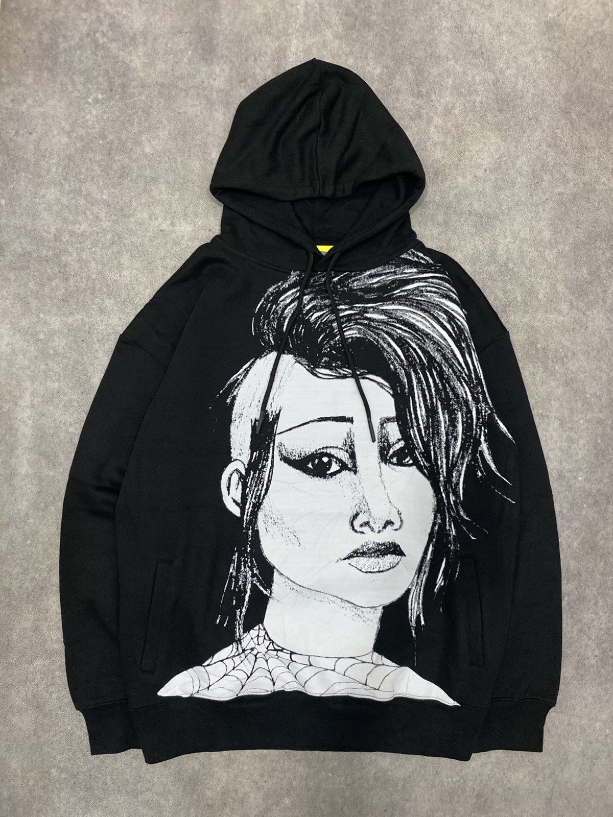 X-girl × CHINATOWN MARKET SMILEY SWEAT X-girl × CHINATOWN MARKET SMILEY SWEAT 【公式通販】