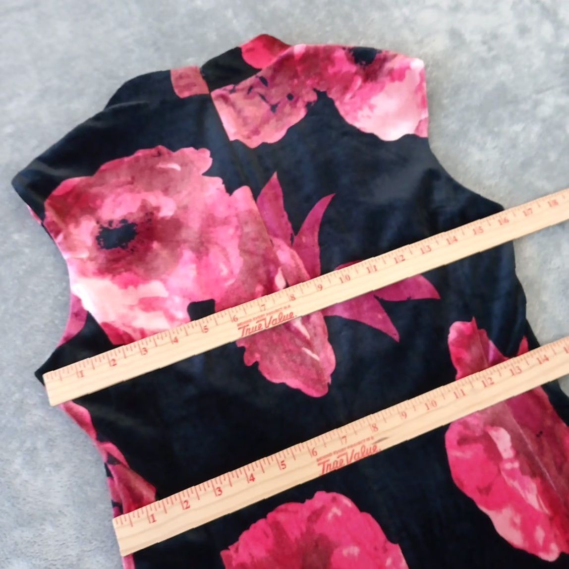 Vintage Tahari Dress Sleeveless Pink Black Floral Knee Length Velvet Lined Zip Square Neck Size 6 Women's Pencil Dress XS? Size M / US 6-8 / IT 42-44 - 7 Thumbnail
