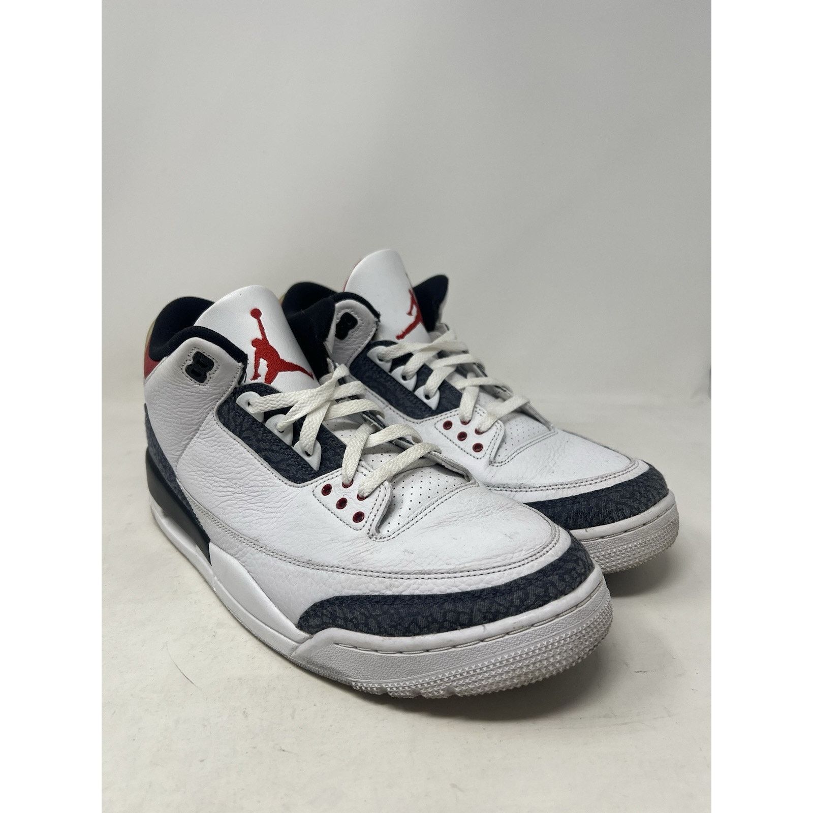 Jordan Brand Jordan 3 Retro Denim SE Fire Red 2020 | Size 13M Size US 13 / EU 46 - 3 Thumbnail
